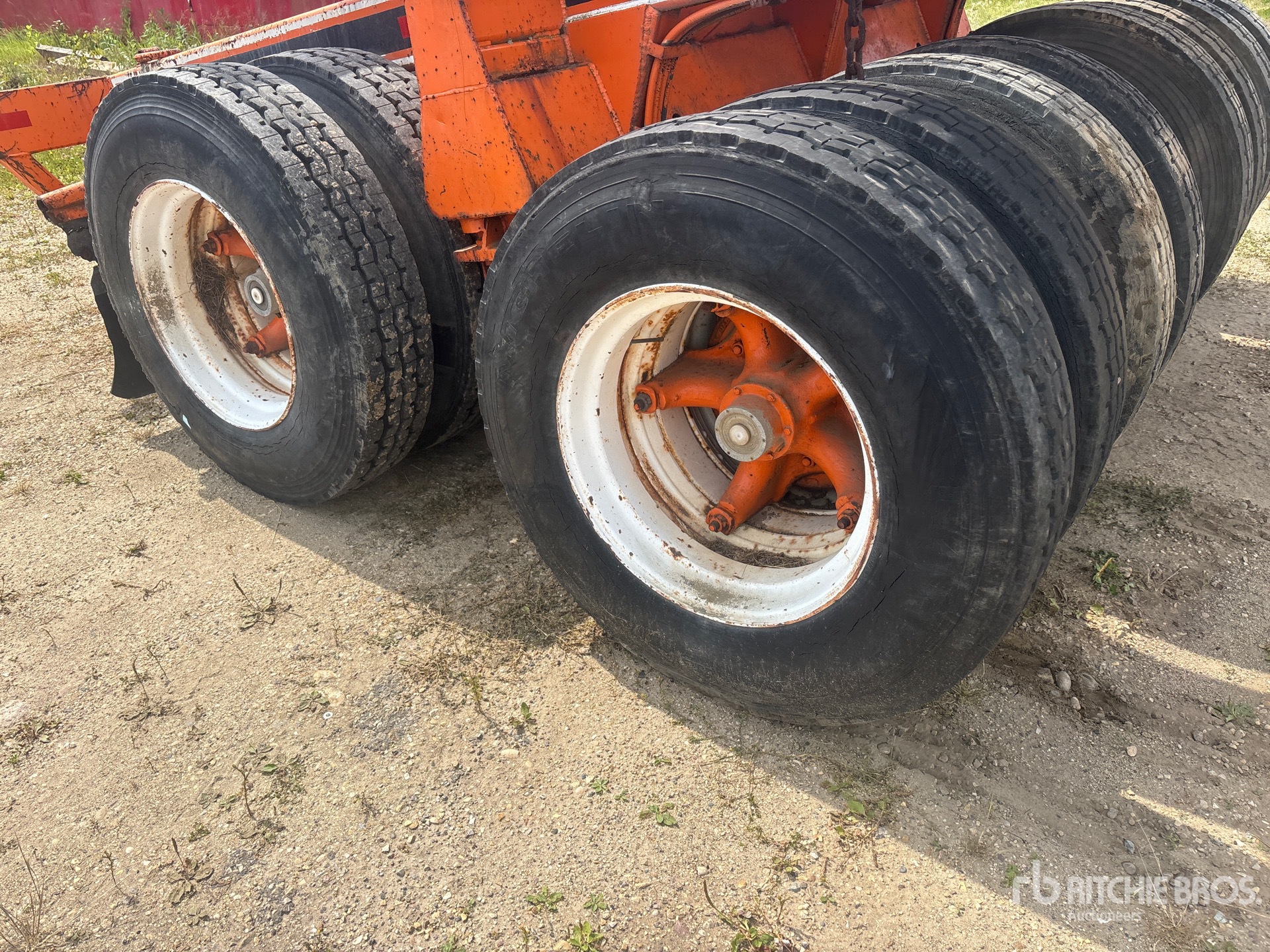 1995 Peerless 16-Wheel Derrick