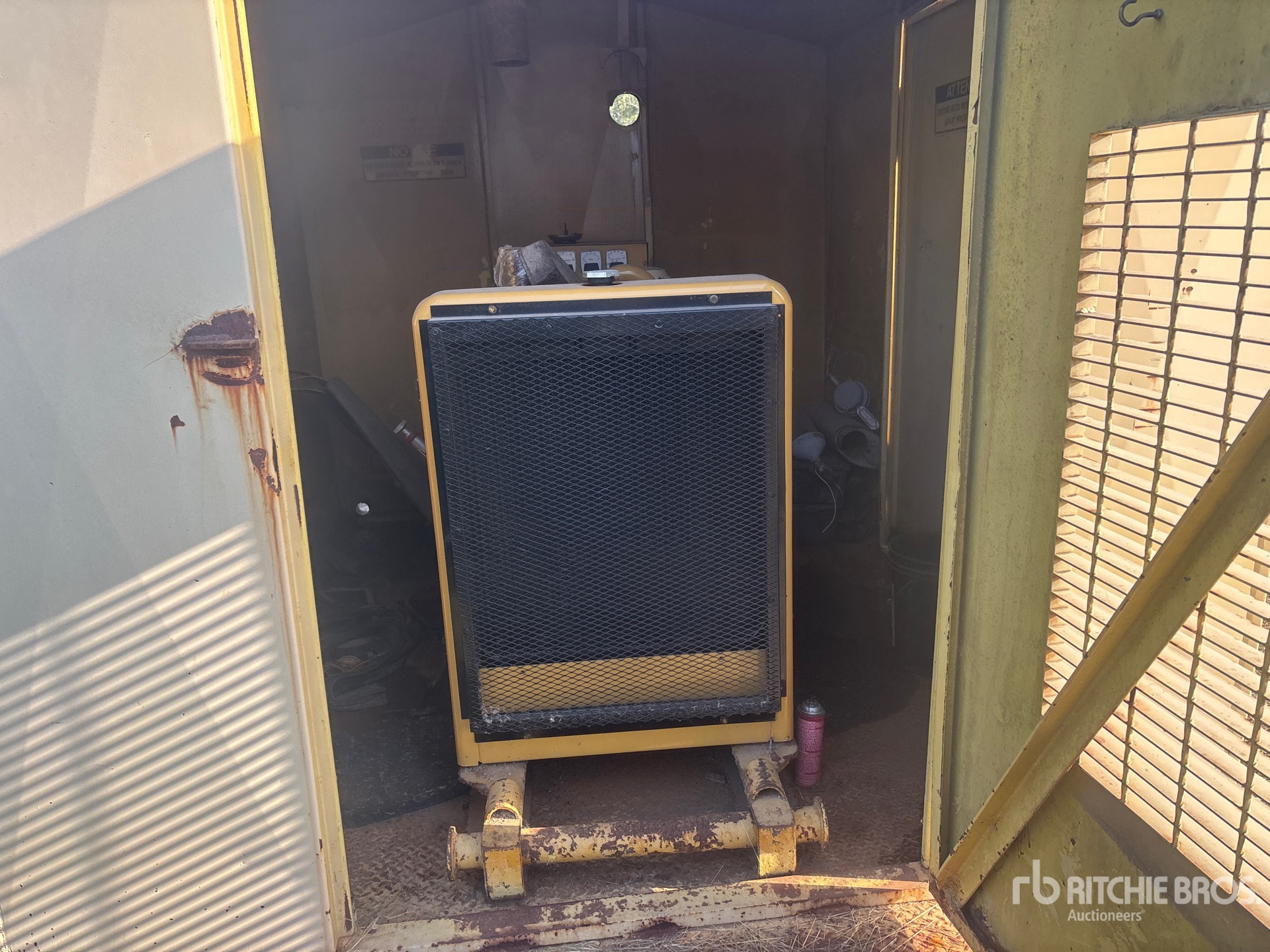 Caterpillar 100 KW SKID-MOUNTED
