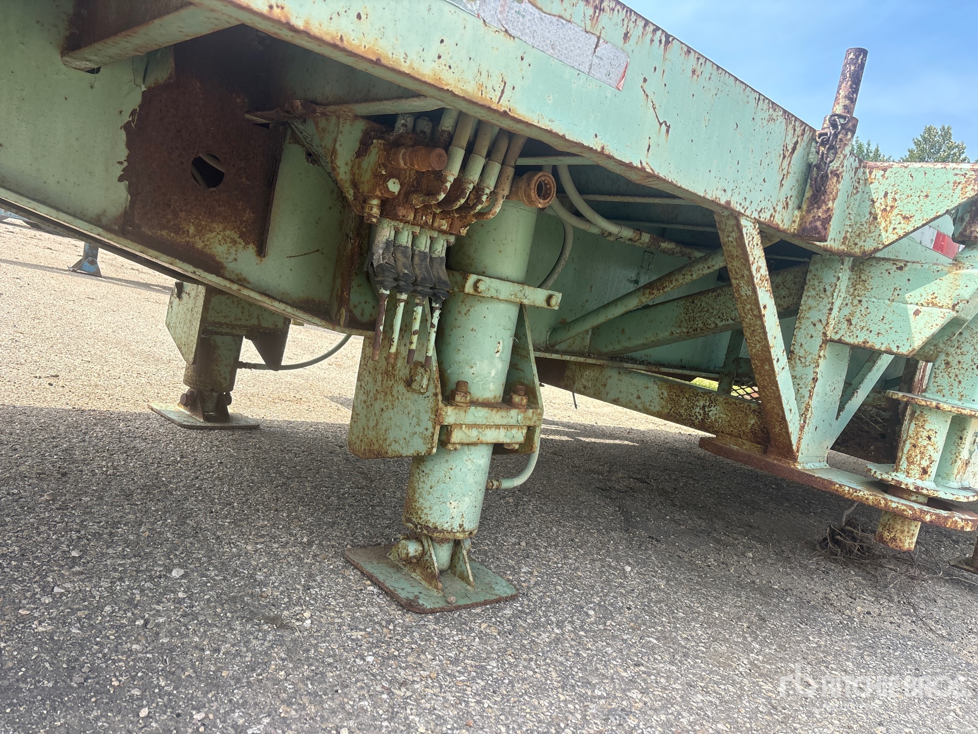 Great Dane T/A HYDRAULIC CATWALK TRAILER