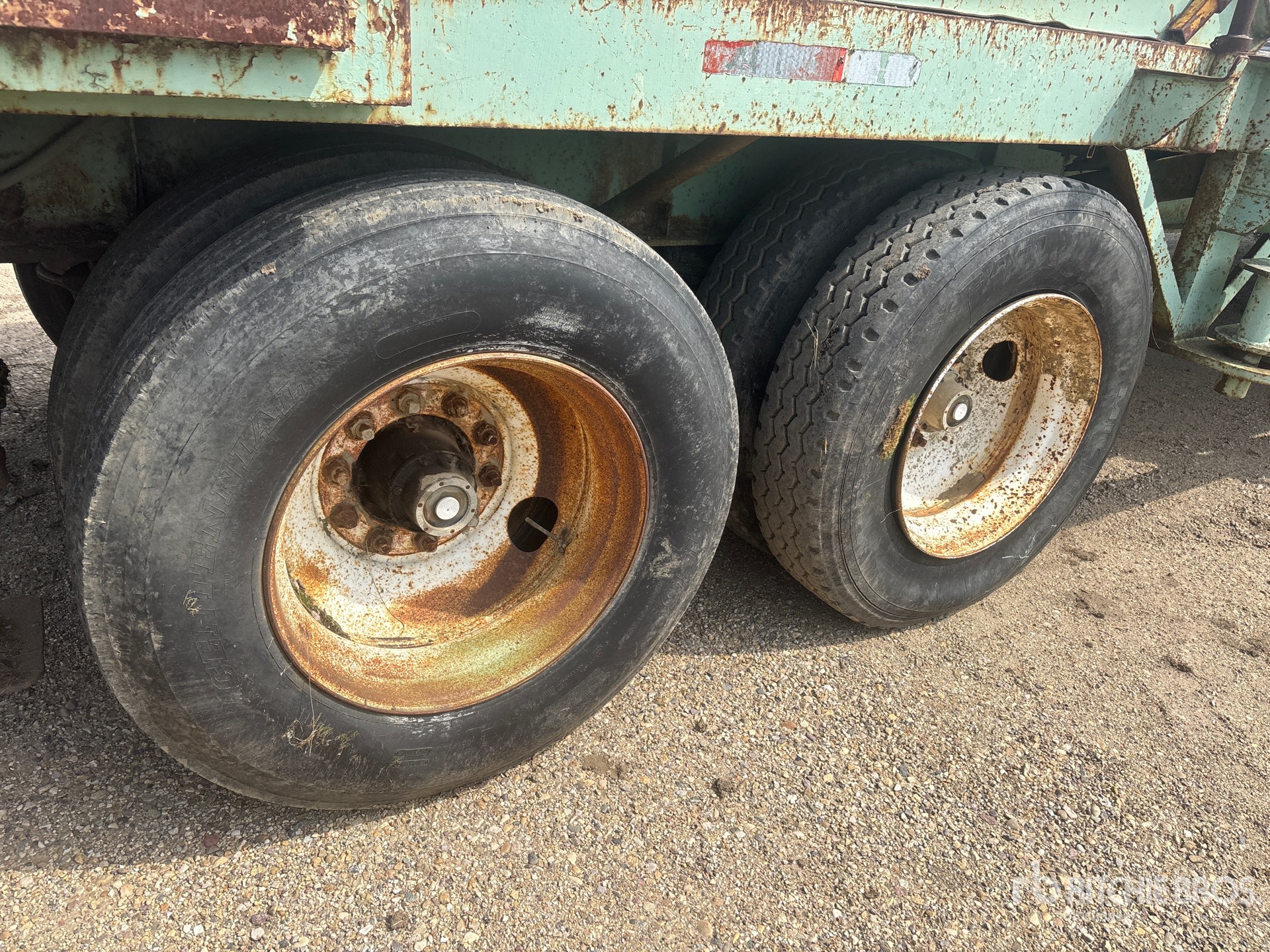 Great Dane T/A HYDRAULIC CATWALK TRAILER