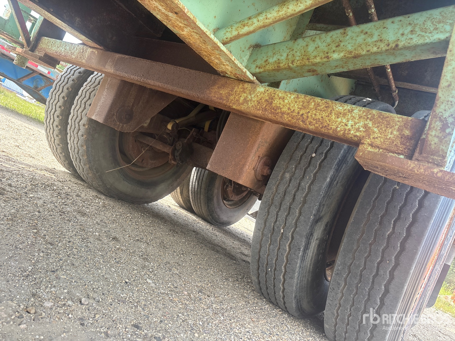 Great Dane T/A HYDRAULIC CATWALK TRAILER