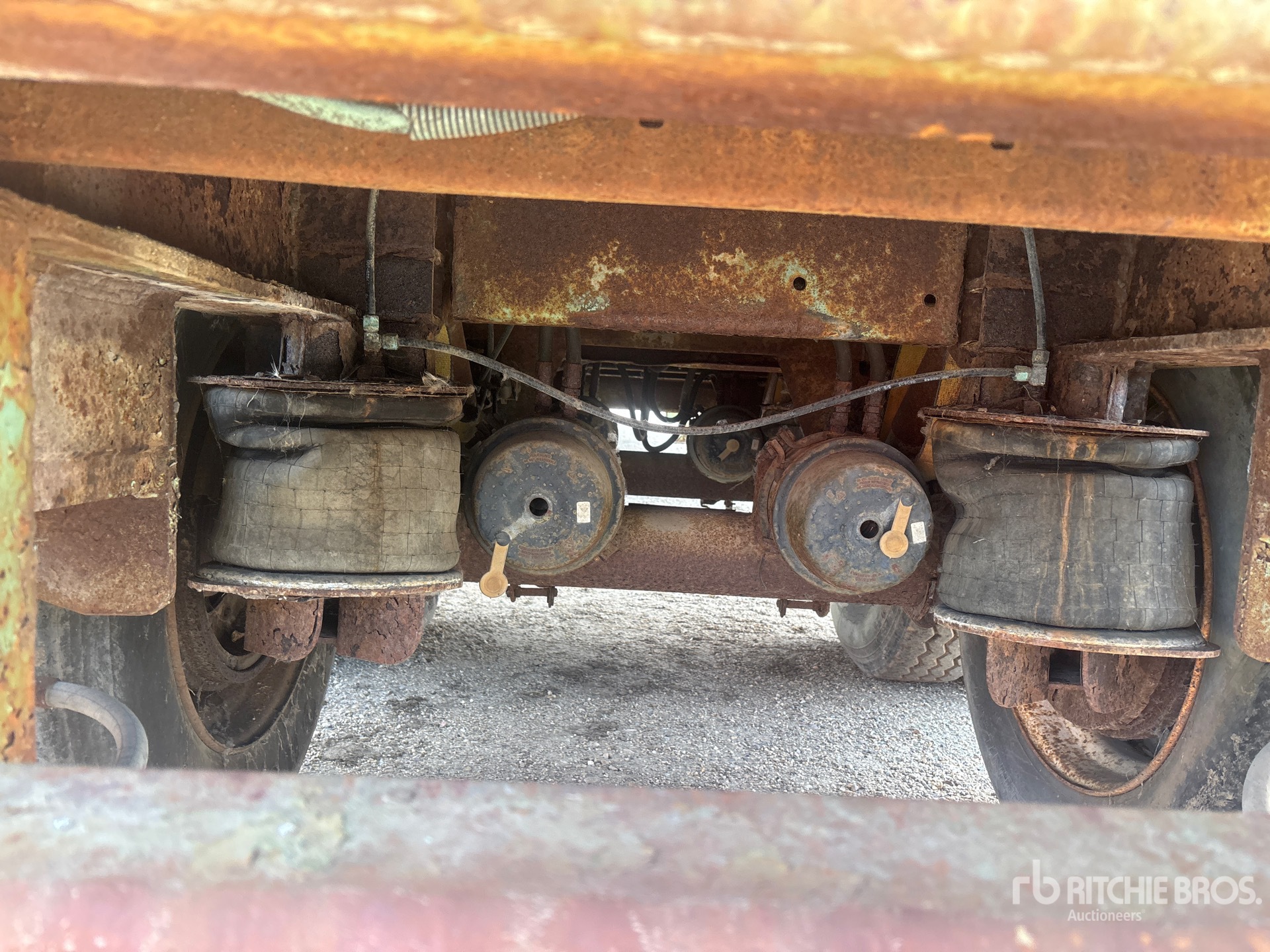 Great Dane T/A HYDRAULIC CATWALK TRAILER