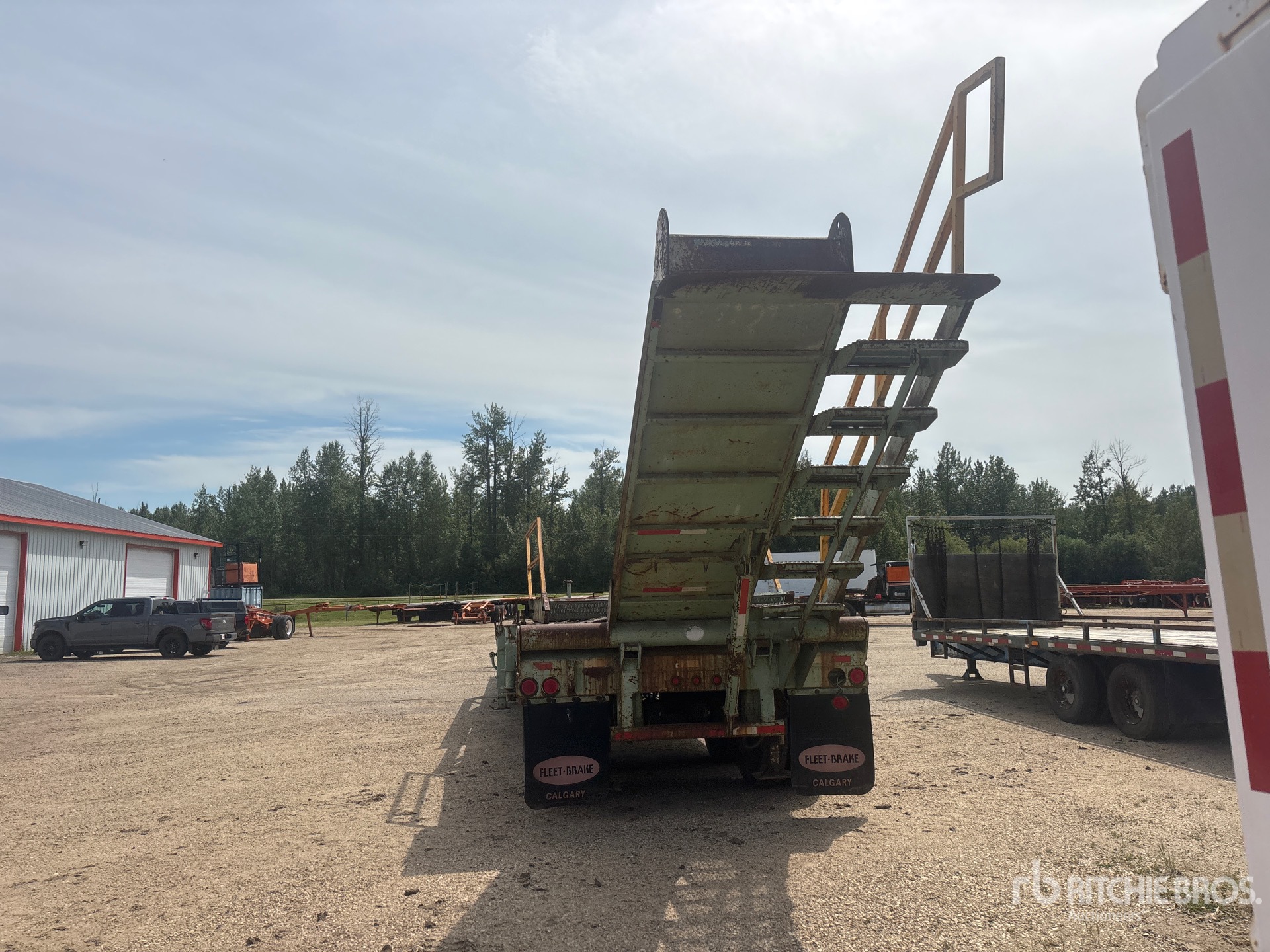 Great Dane T/A HYDRAULIC CATWALK TRAILER