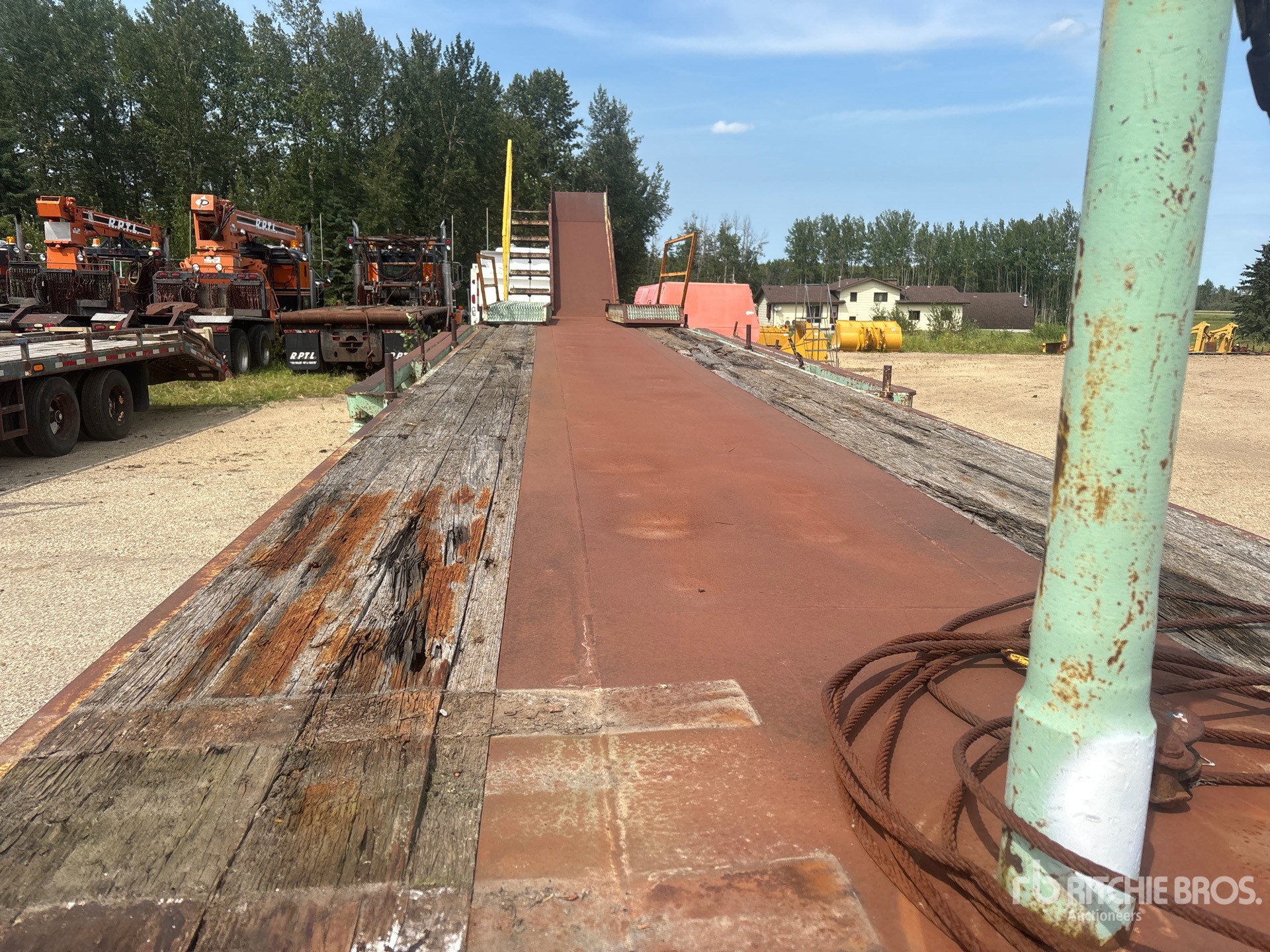 Great Dane T/A HYDRAULIC CATWALK TRAILER