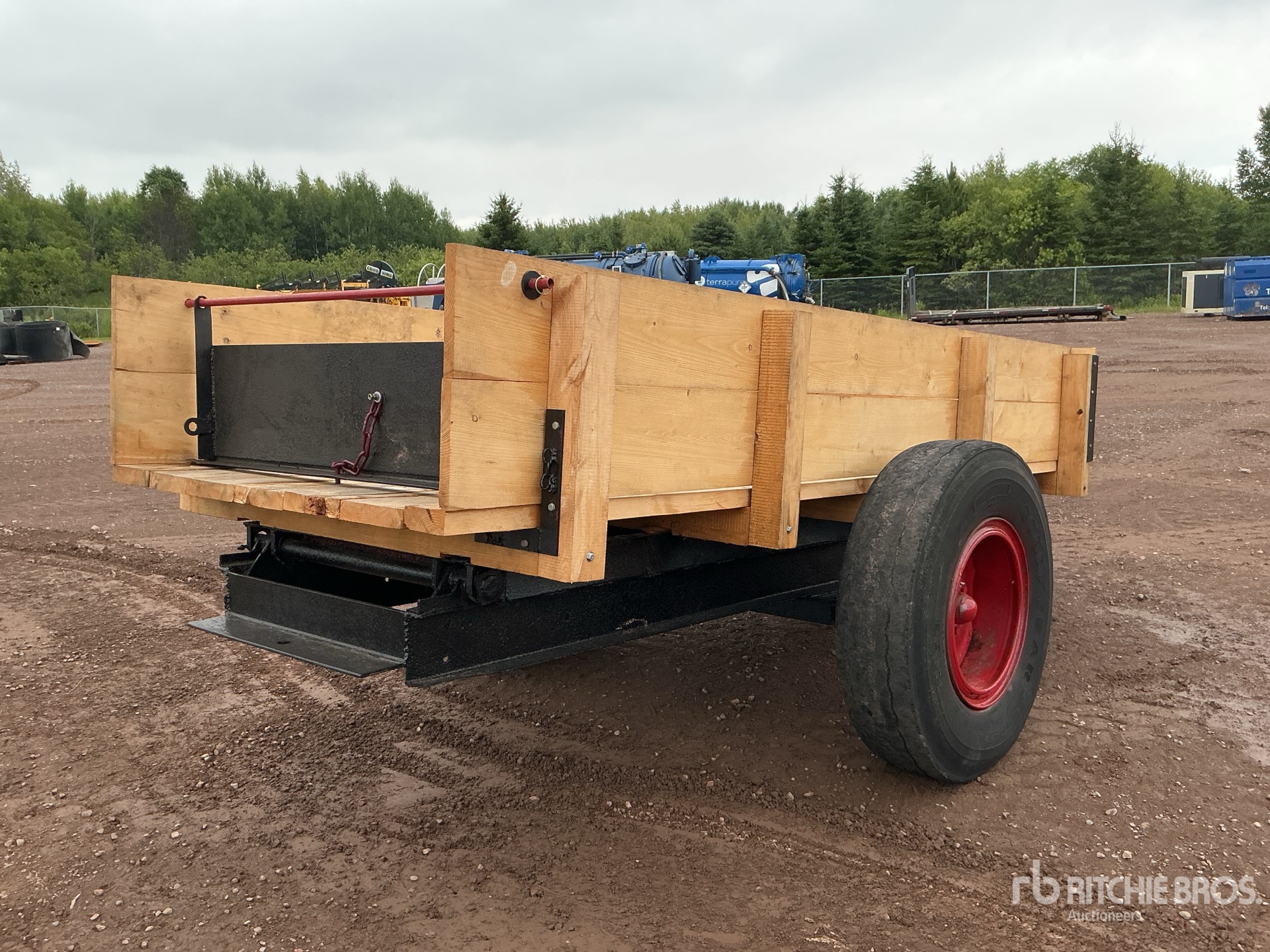 General Appearance with Picture, Right Rear Corner