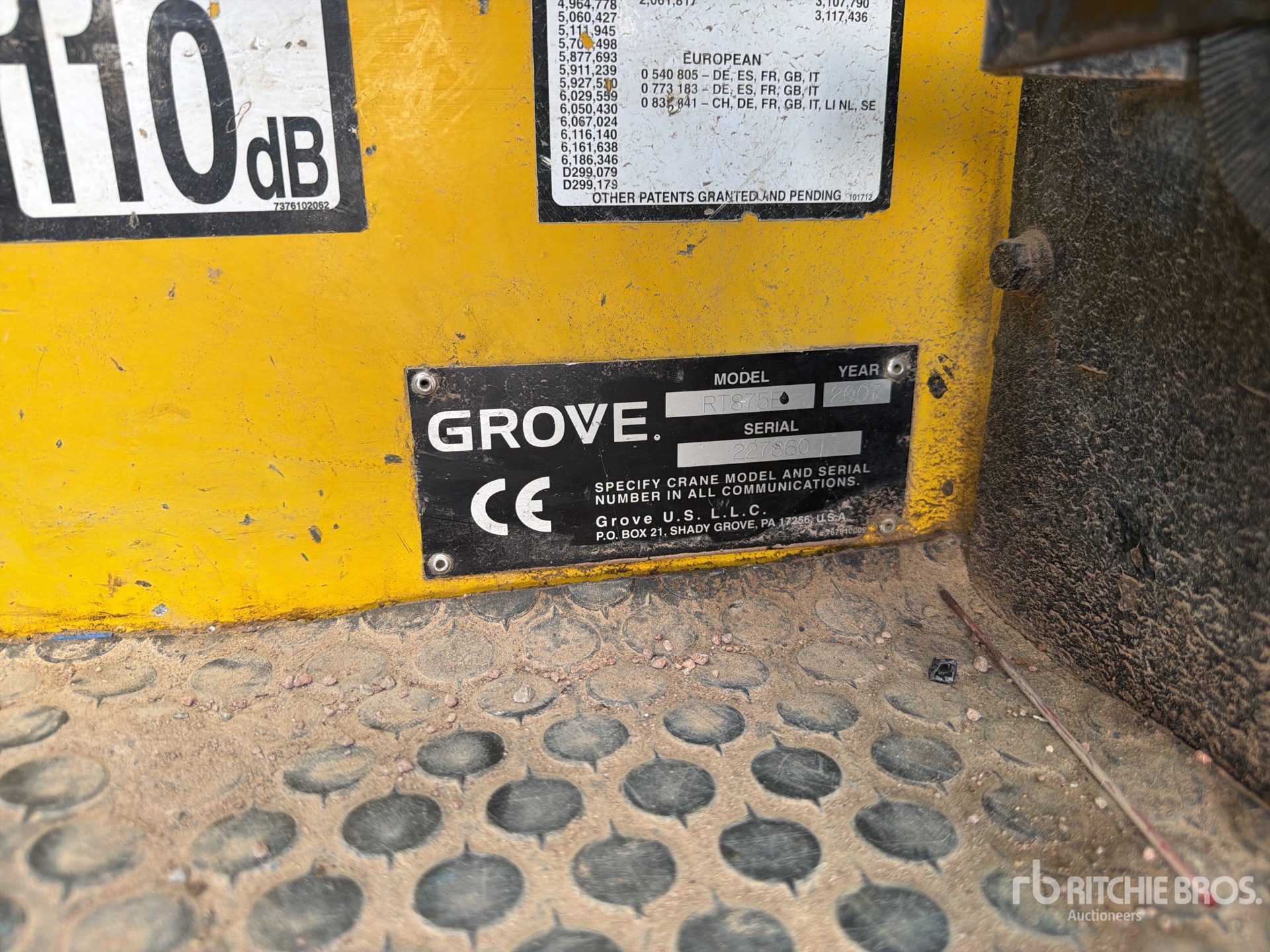 2007 Grove RT875E