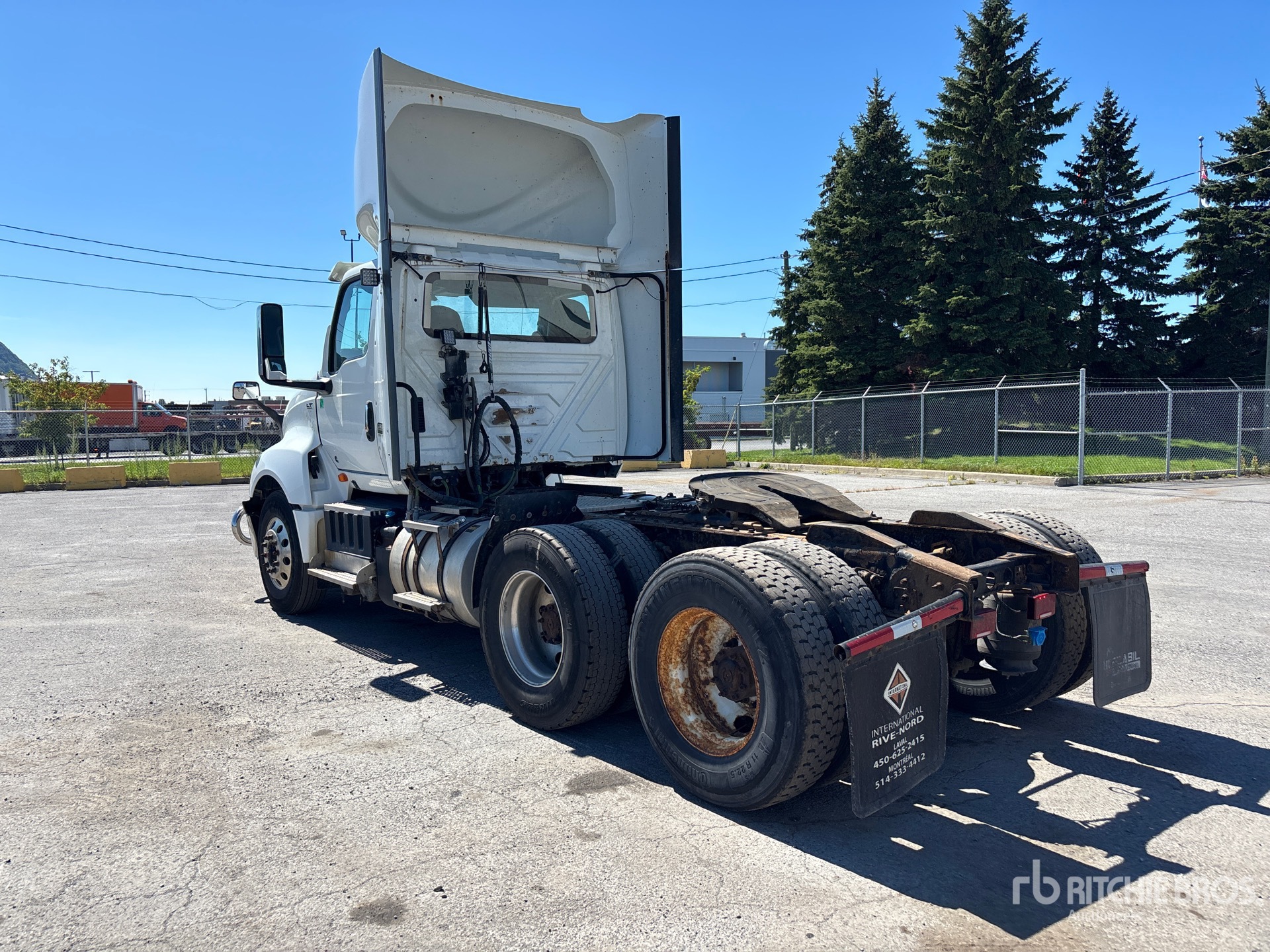2019 International LT625