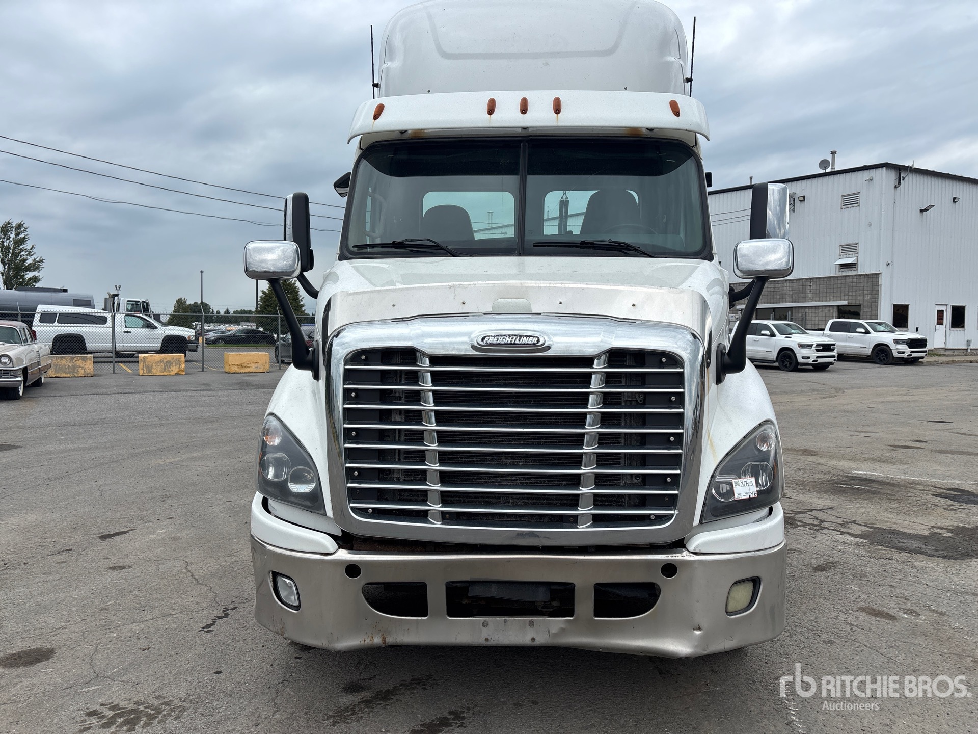 2018 Freightliner CASCADIA 113