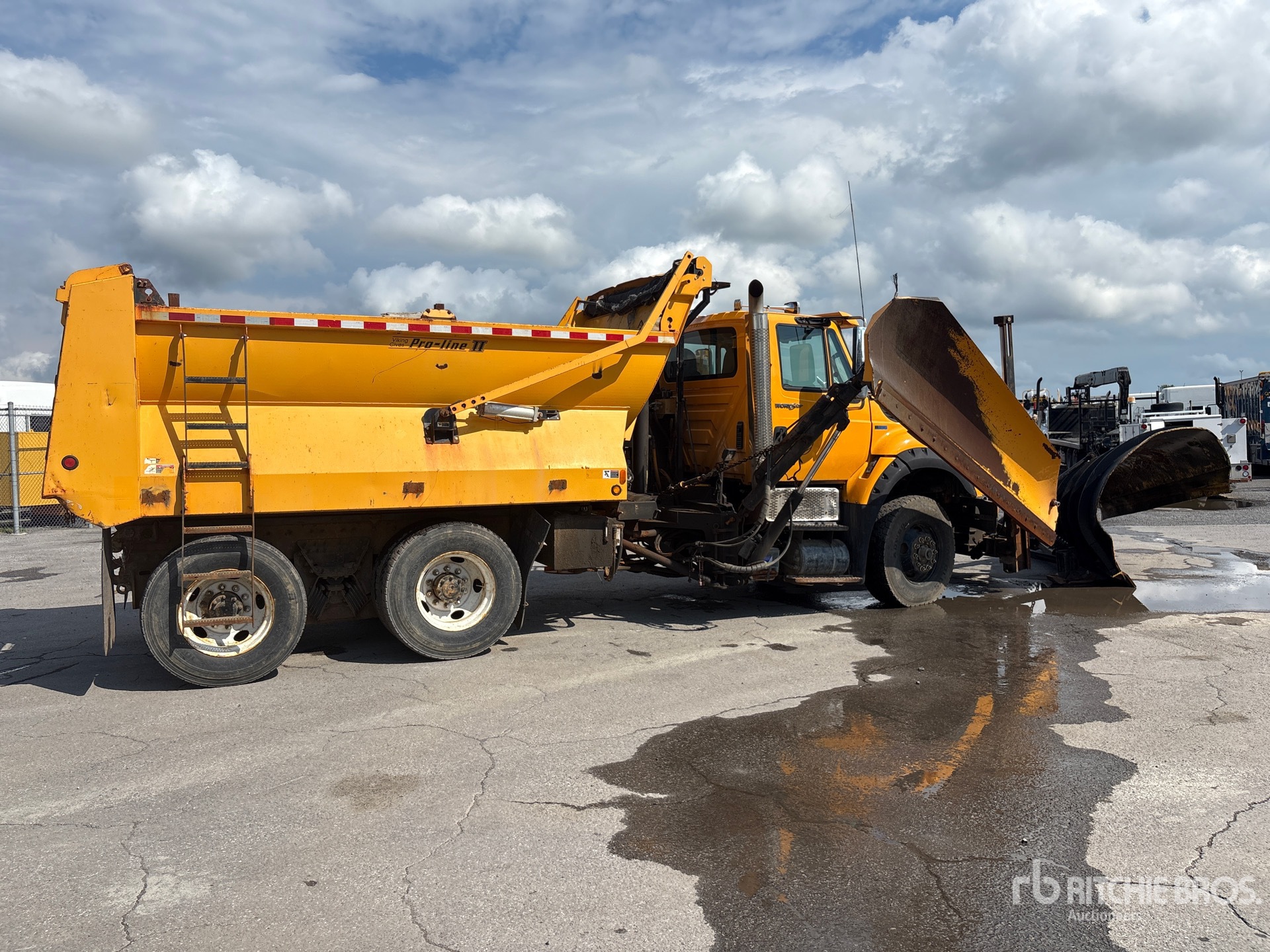 2012 International WORKSTAR 7600