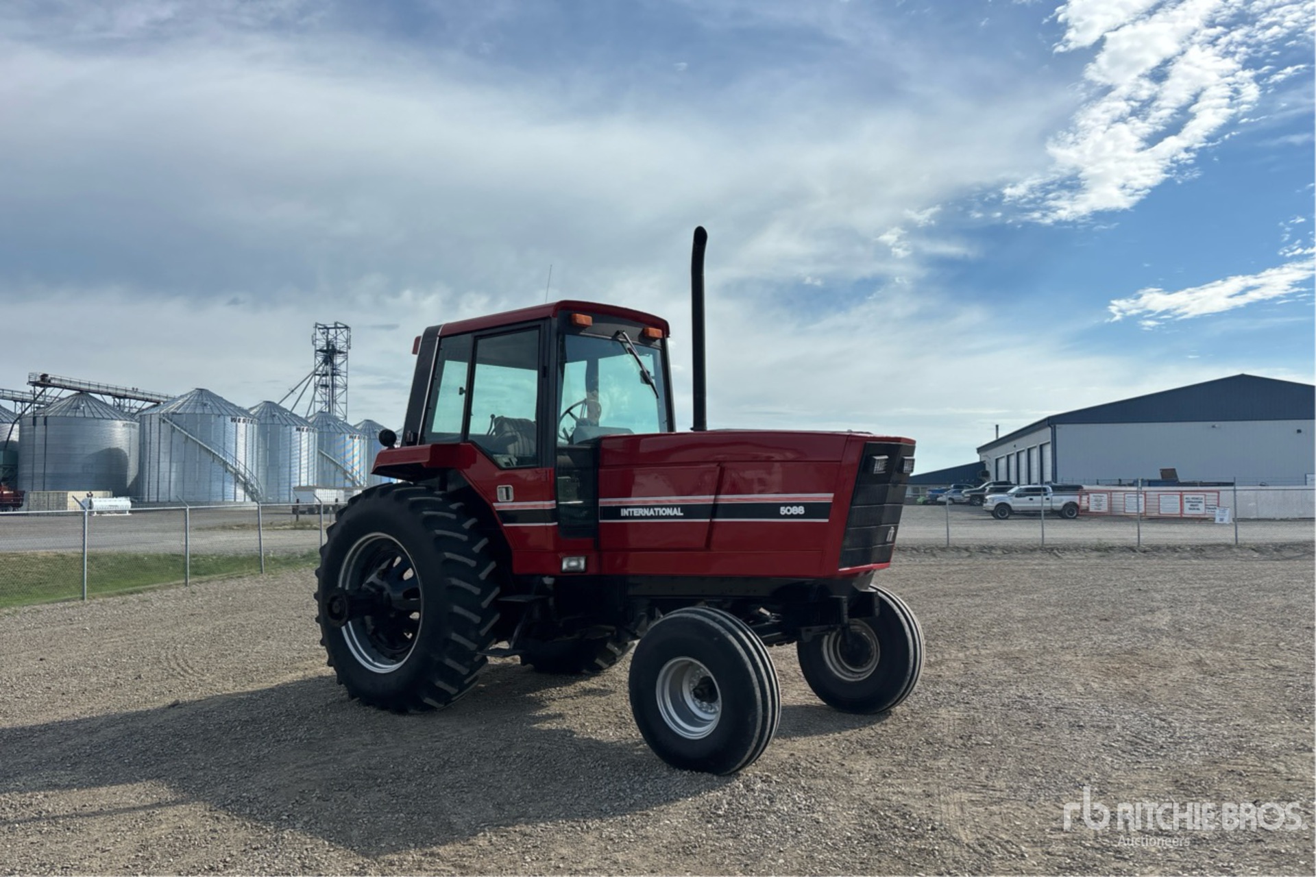 International Harvester 5088