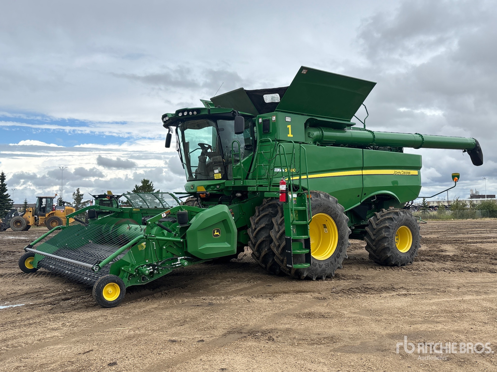 Photo of 2022 John Deere S780