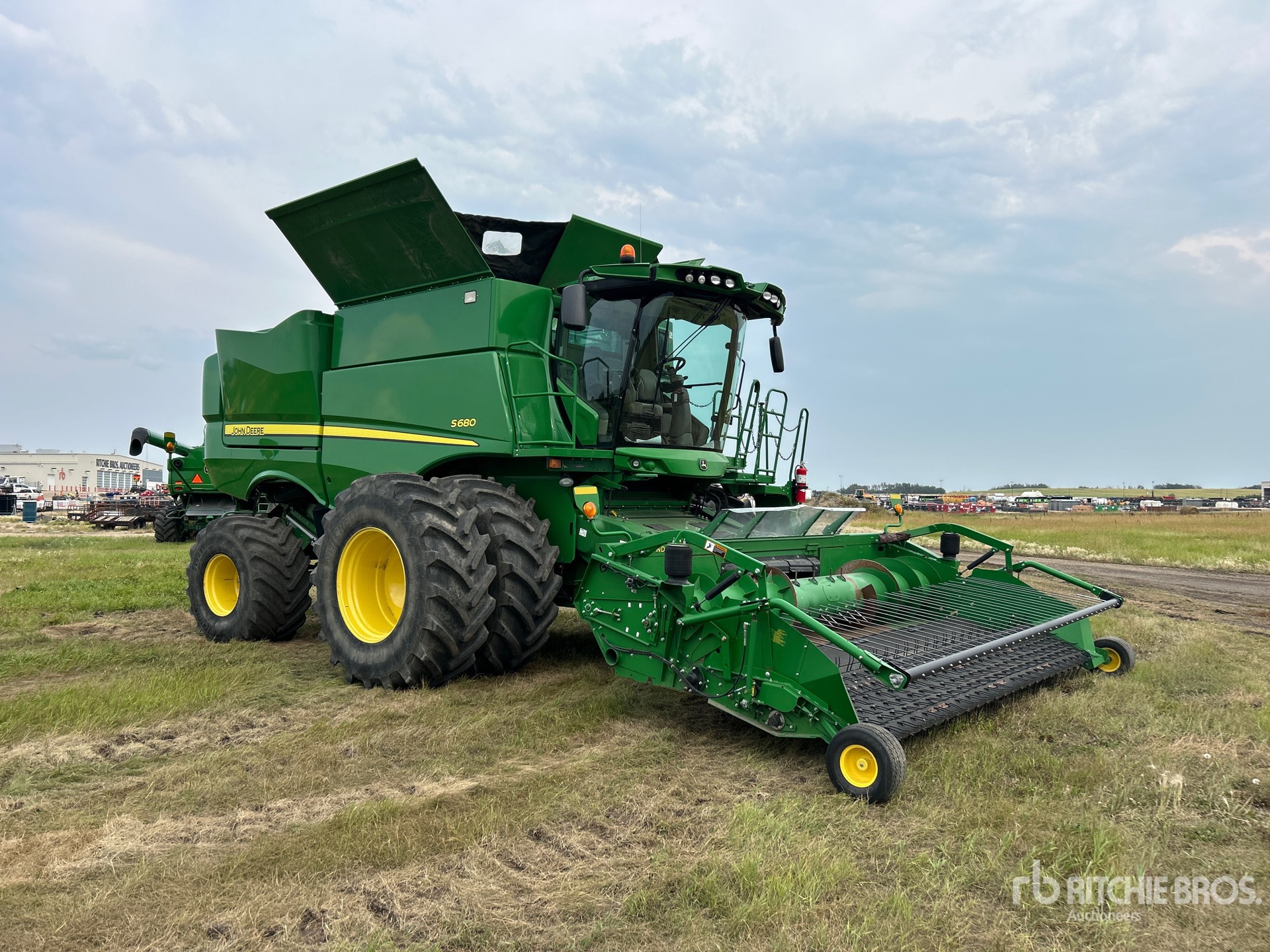 2016 John Deere S680