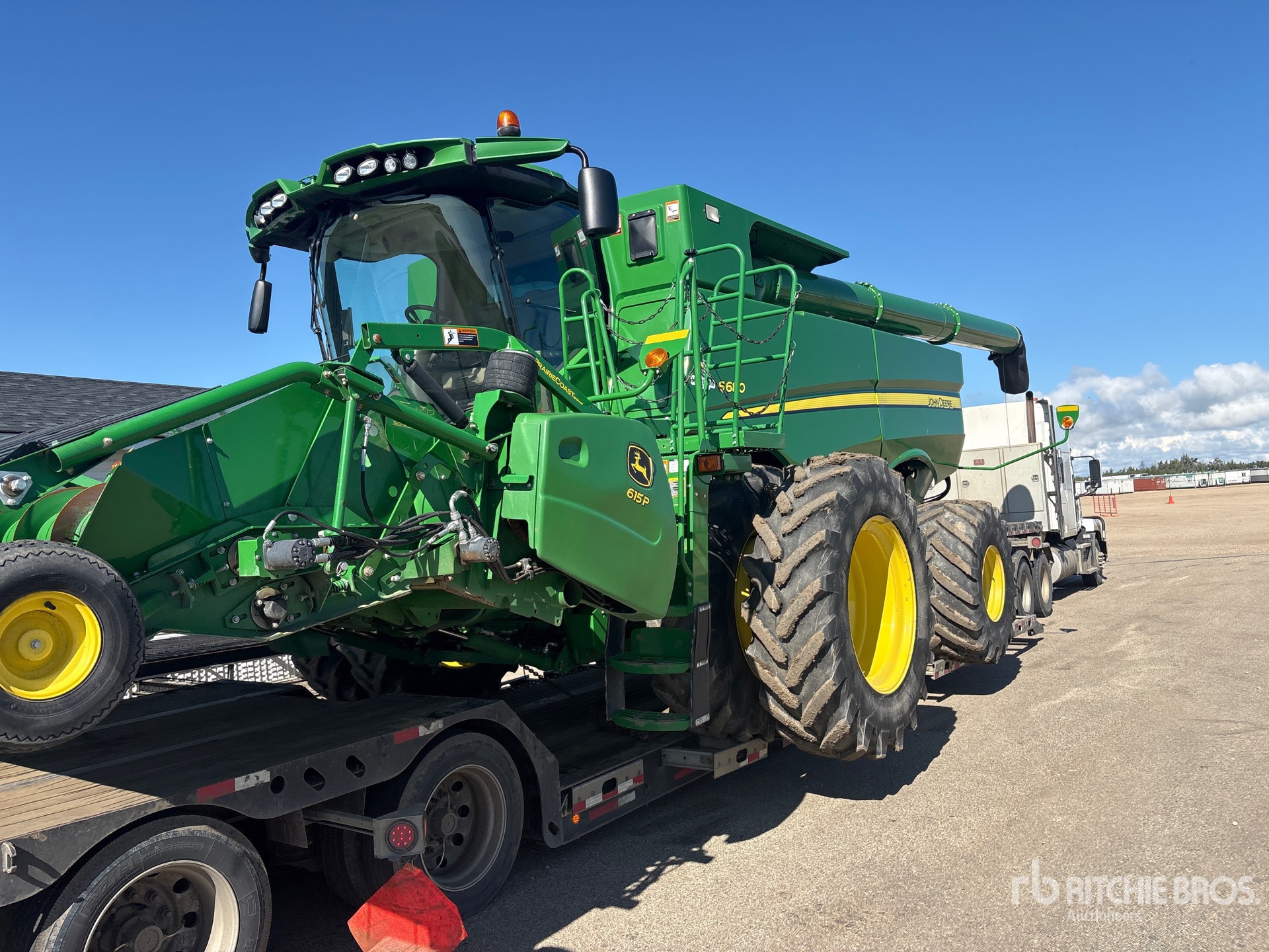 2015 John Deere S680