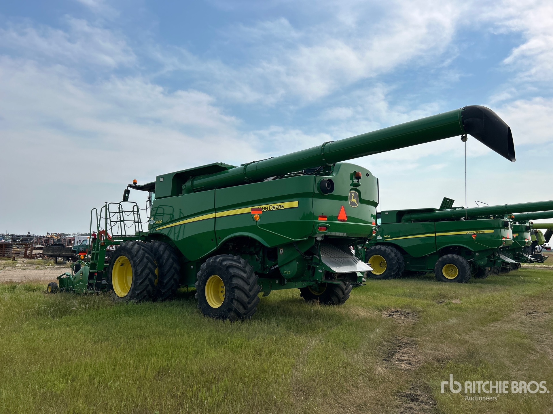 2015 John Deere S680