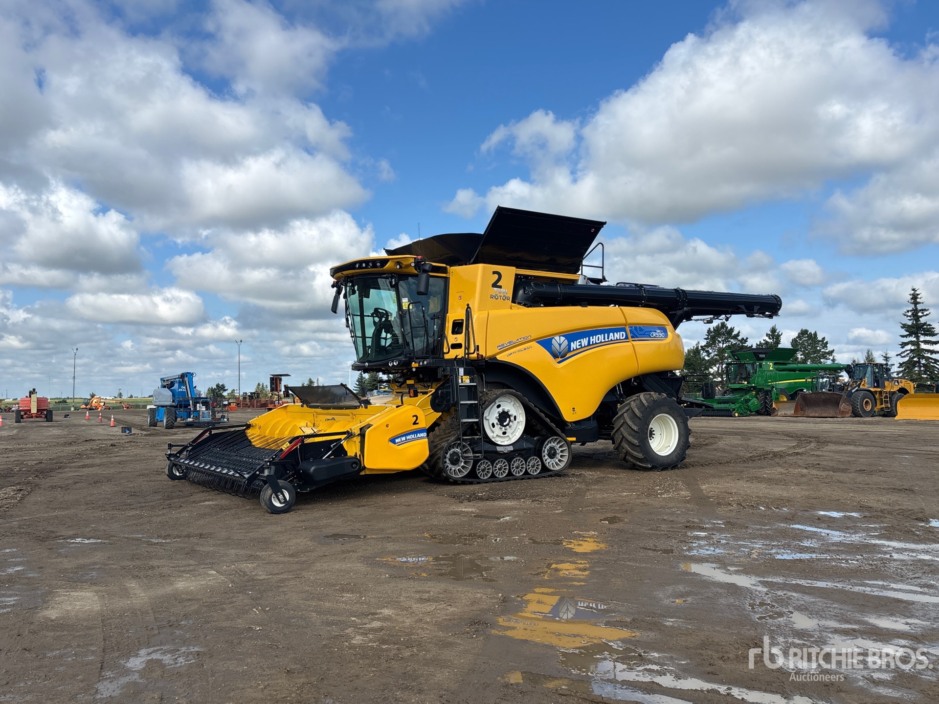 2022 New Holland CR9.90