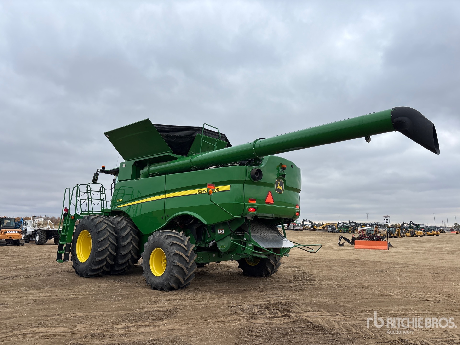 2019 John Deere S790