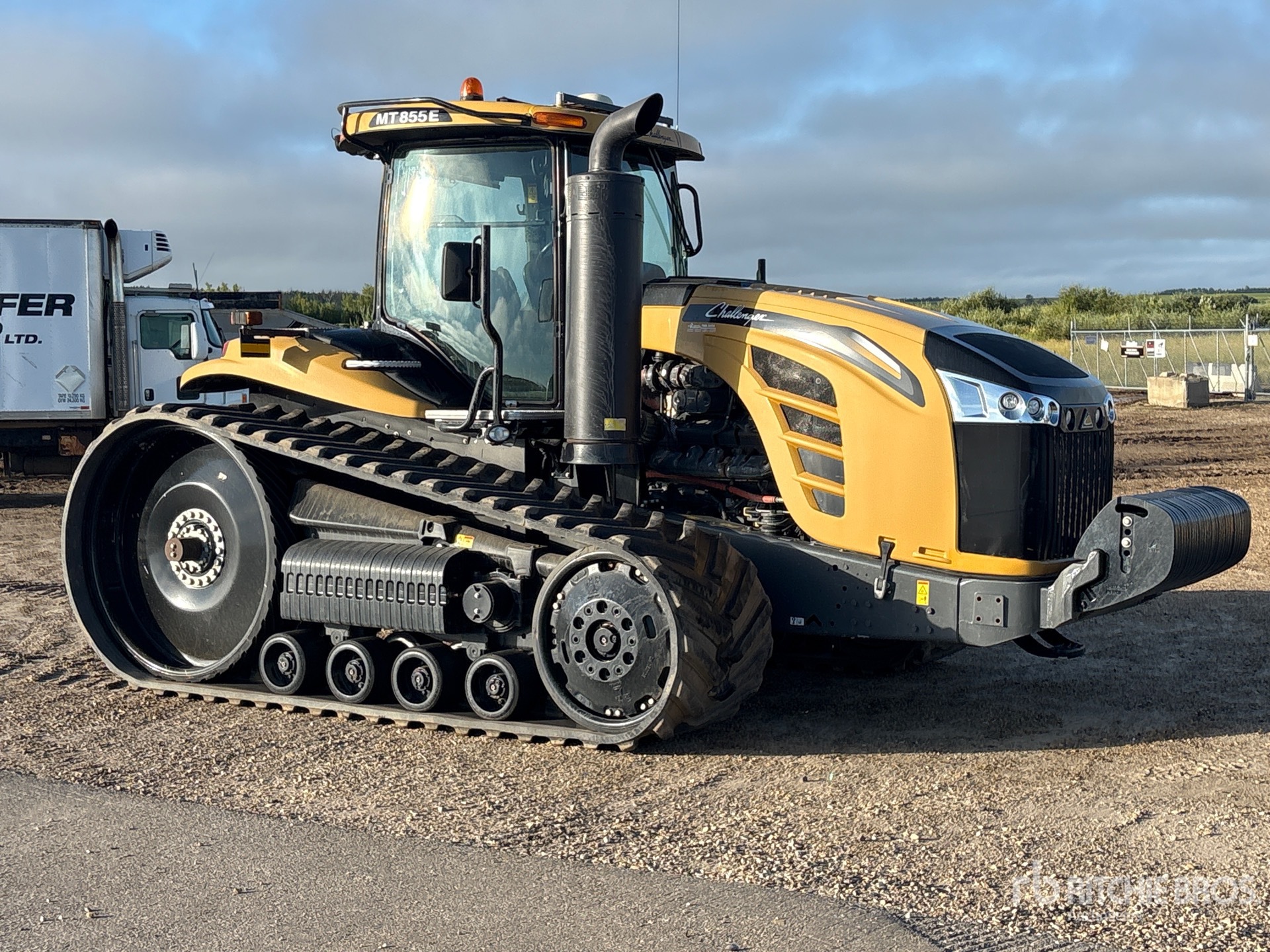 2018 Challenger MT855E
