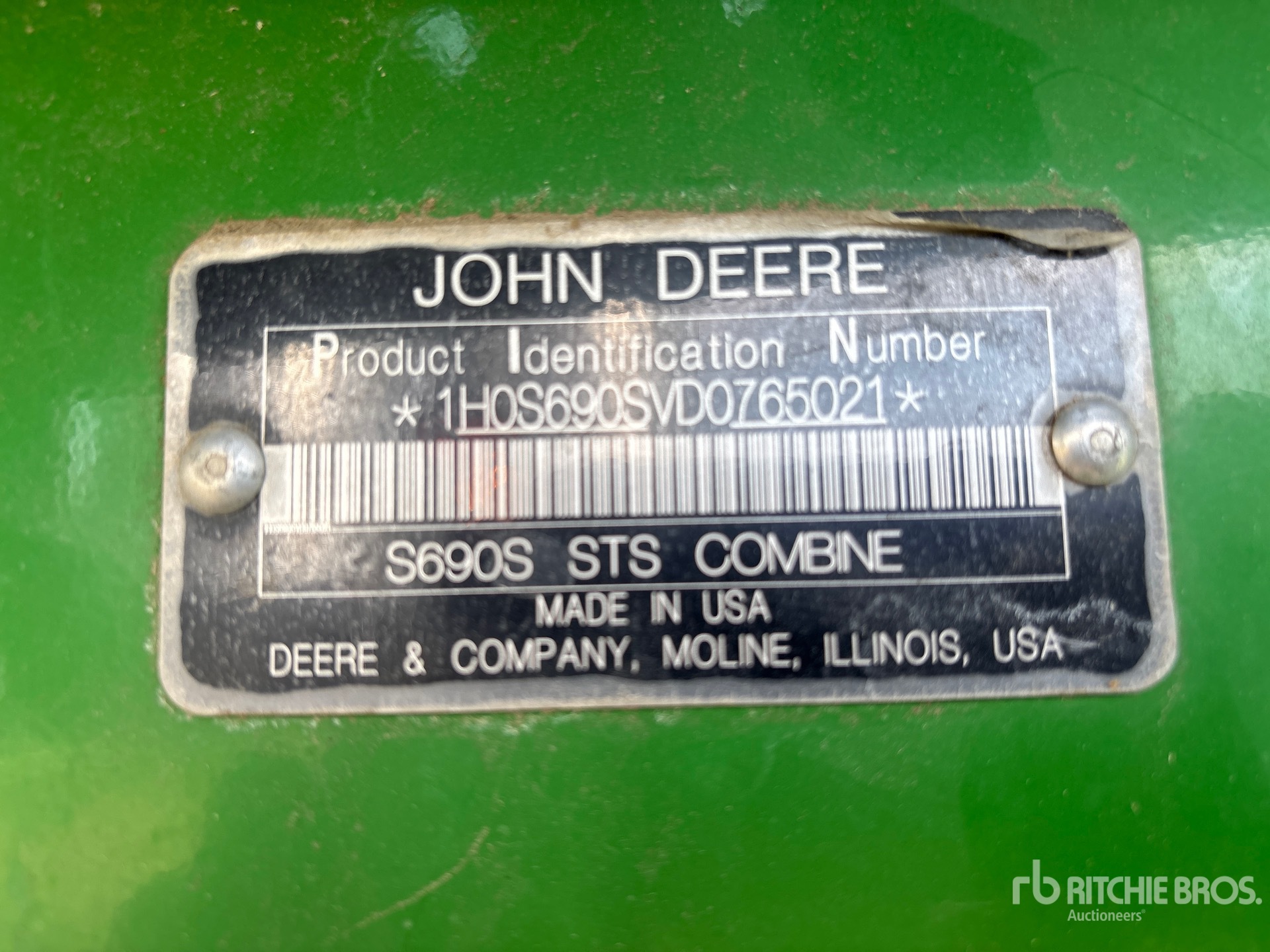 John Deere S690