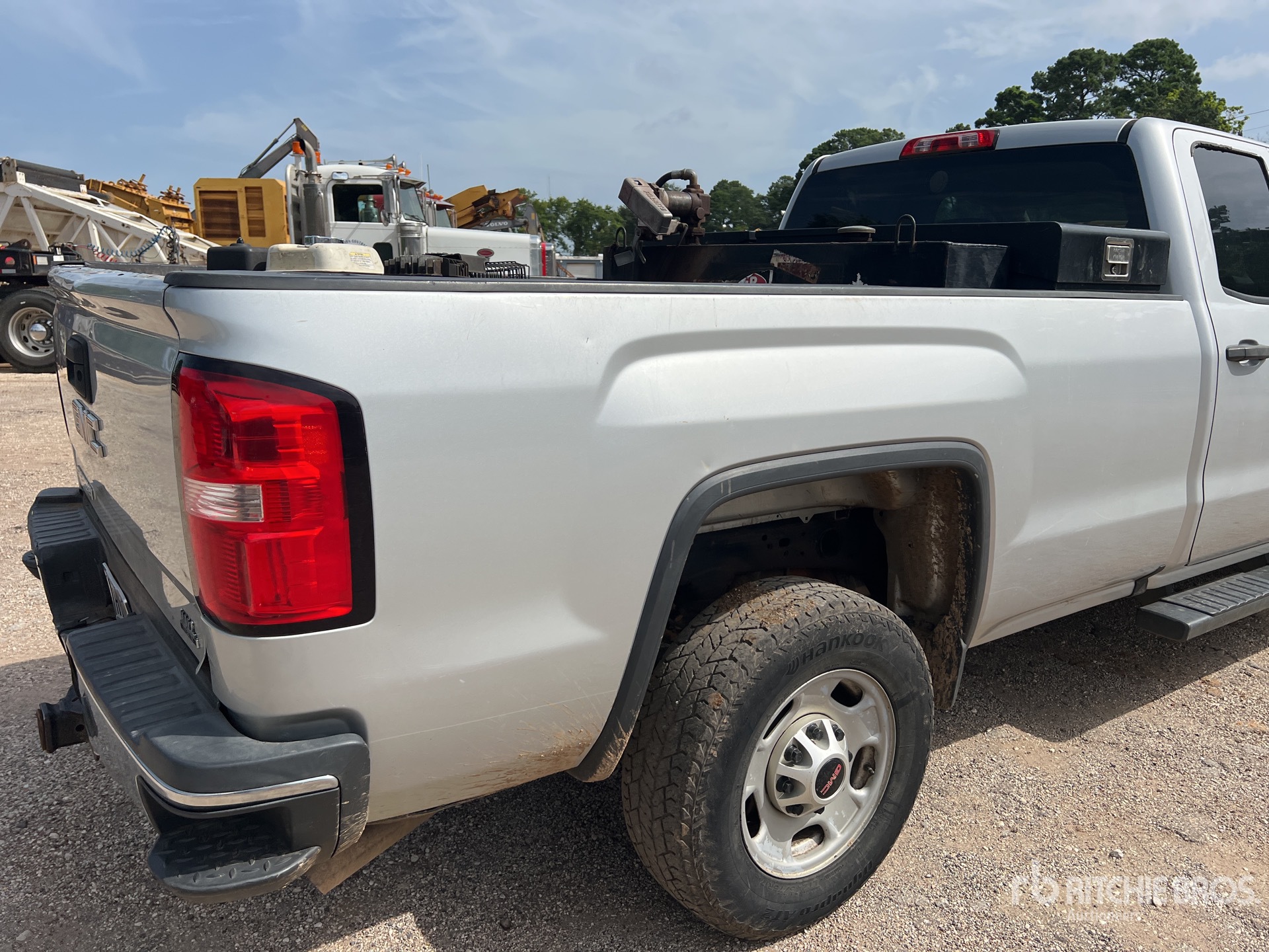 Photo of a 2016 GMC SIERRA 2500HD