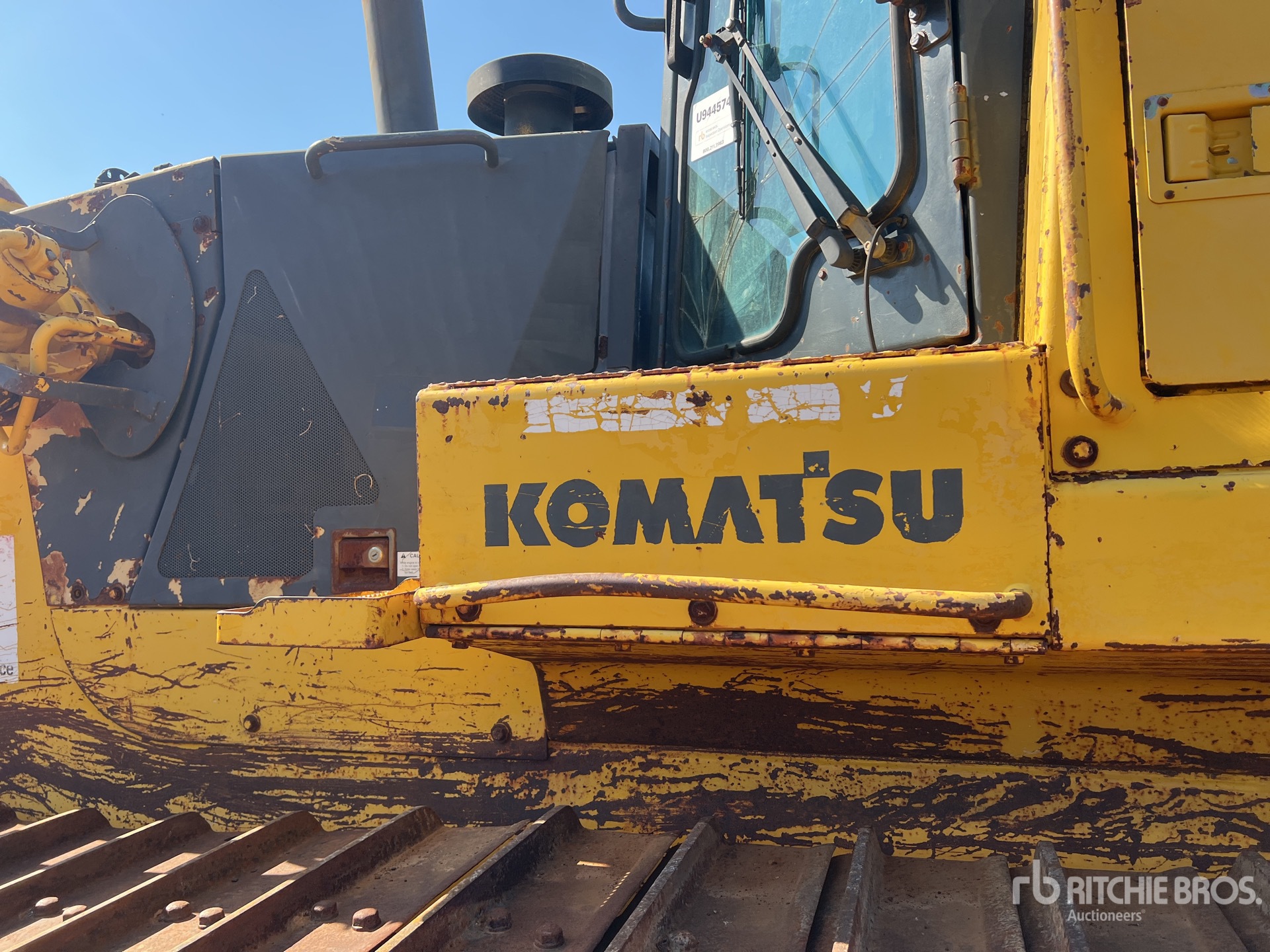 2002 Komatsu D87P
