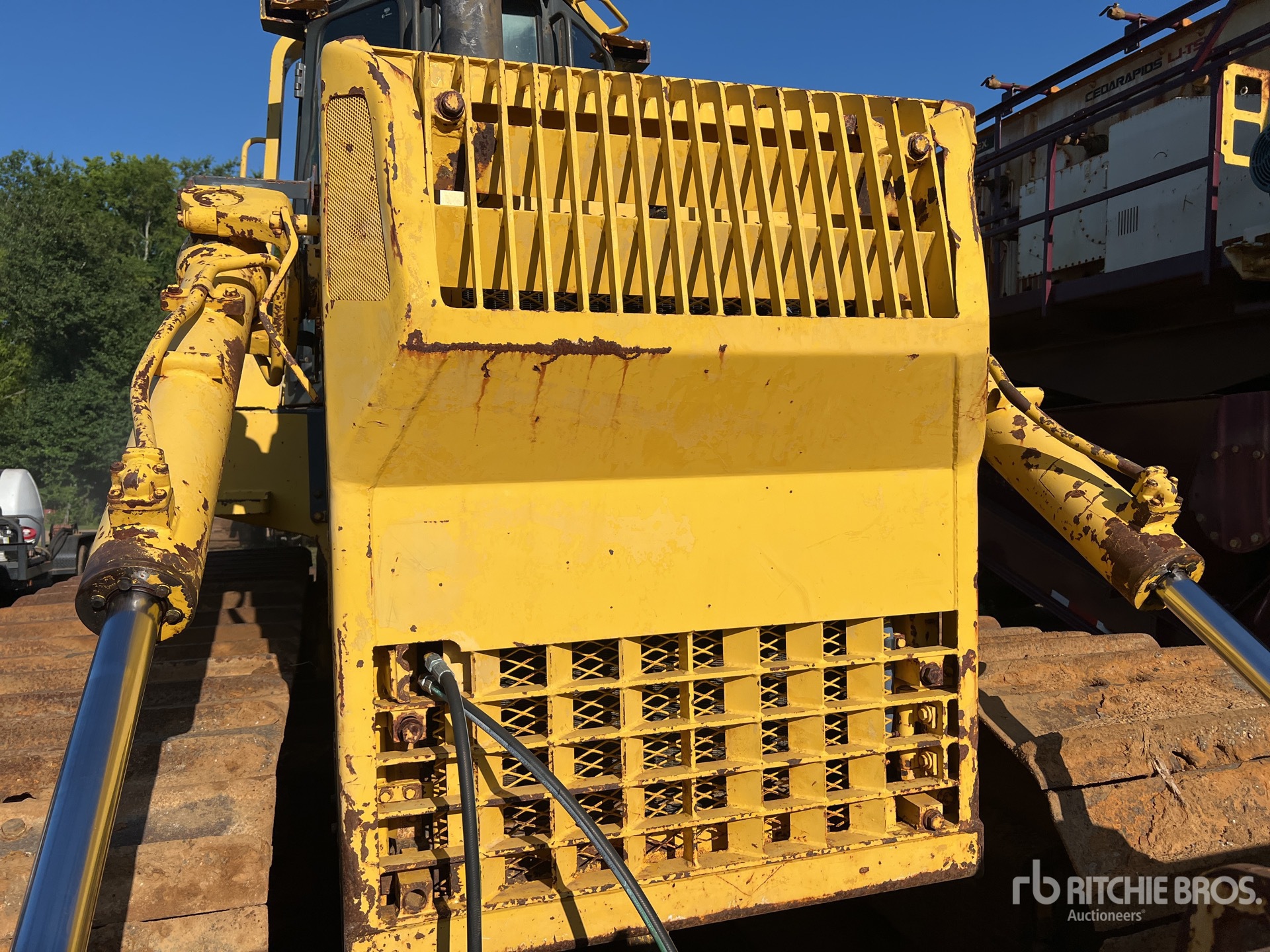 2002 Komatsu D87P