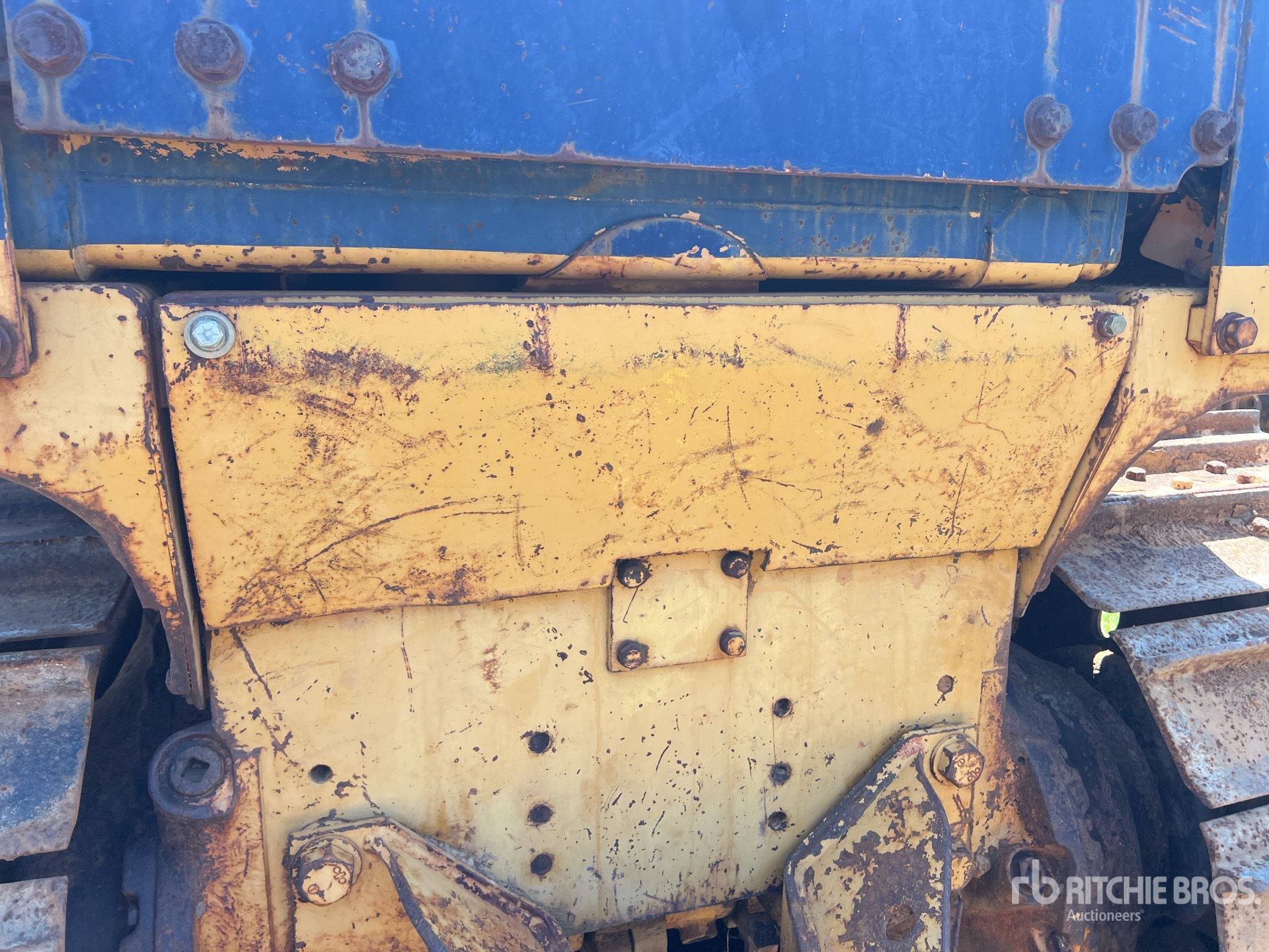 1987 Komatsu D68P-1