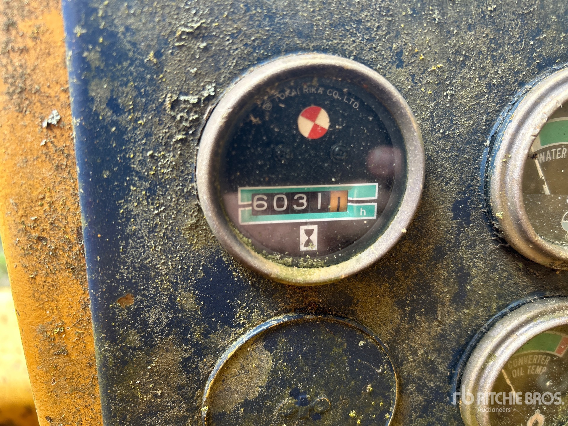 General Appearance with Hour Meter / Odometer
