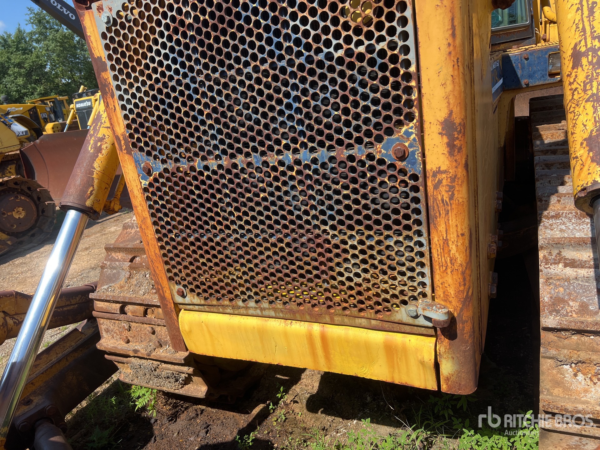 1994 Komatsu D135A-2