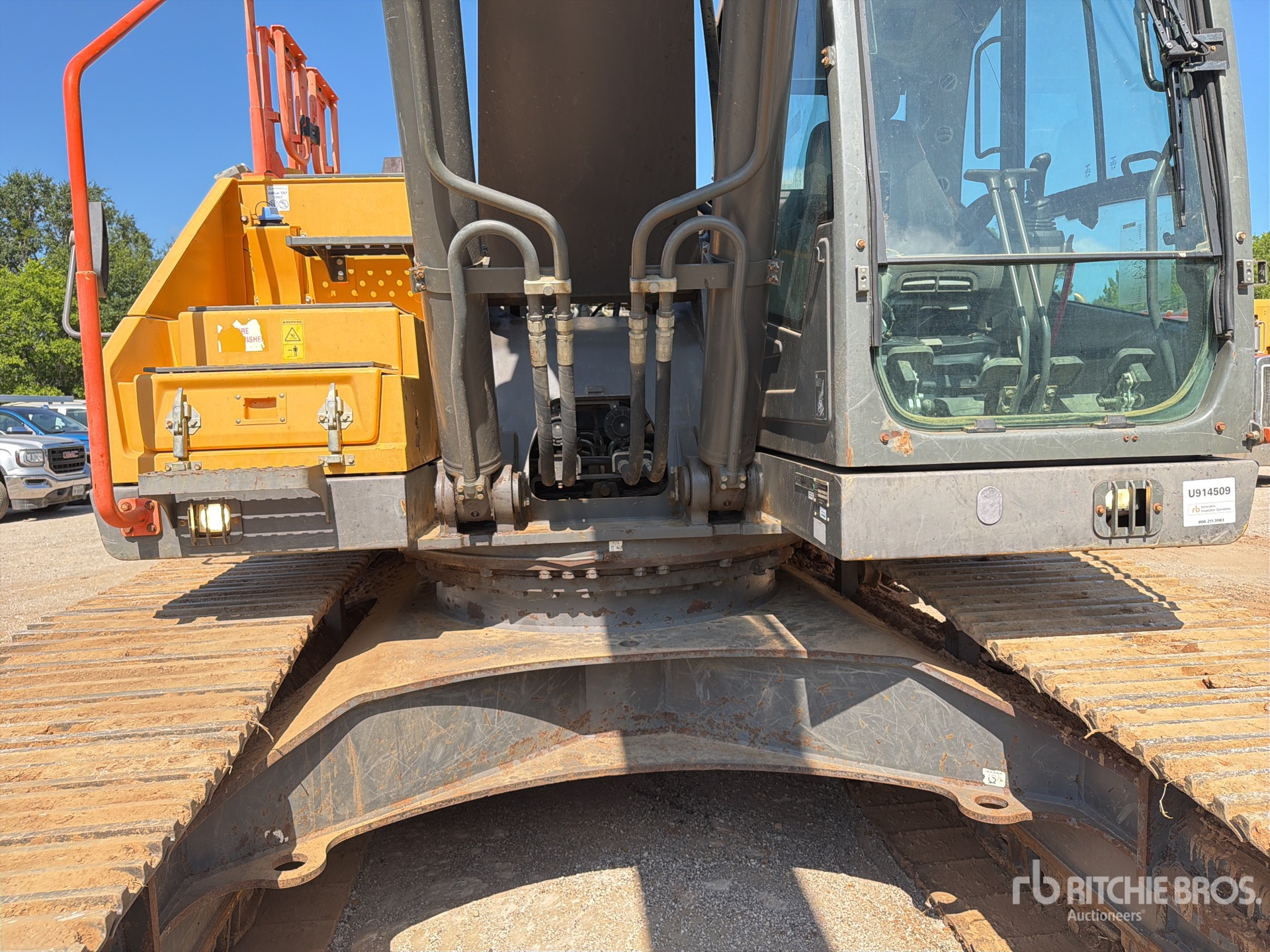2019 Volvo EC300EL