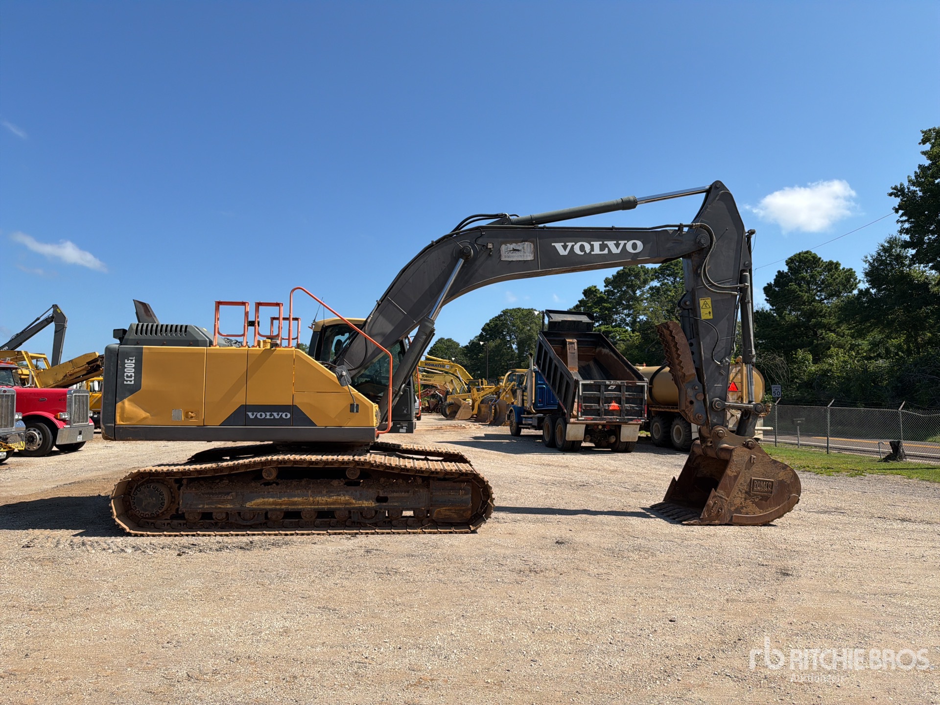 Photo of a 2019 Volvo EC300EL