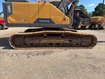 Undercarriage with Right Roller Frame