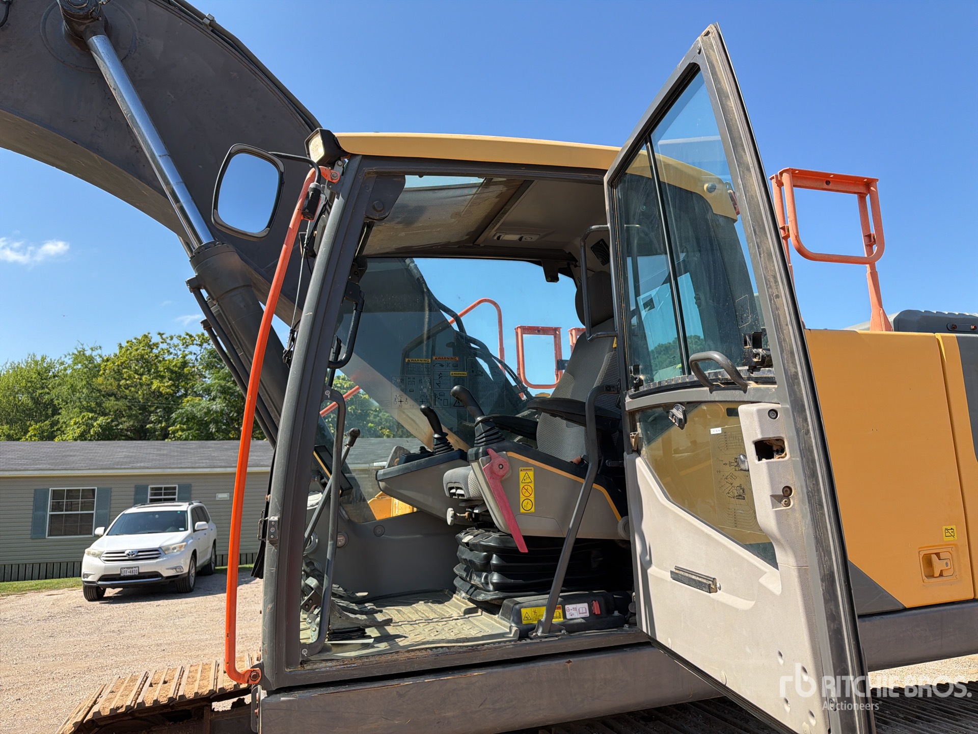 2019 Volvo EC300EL