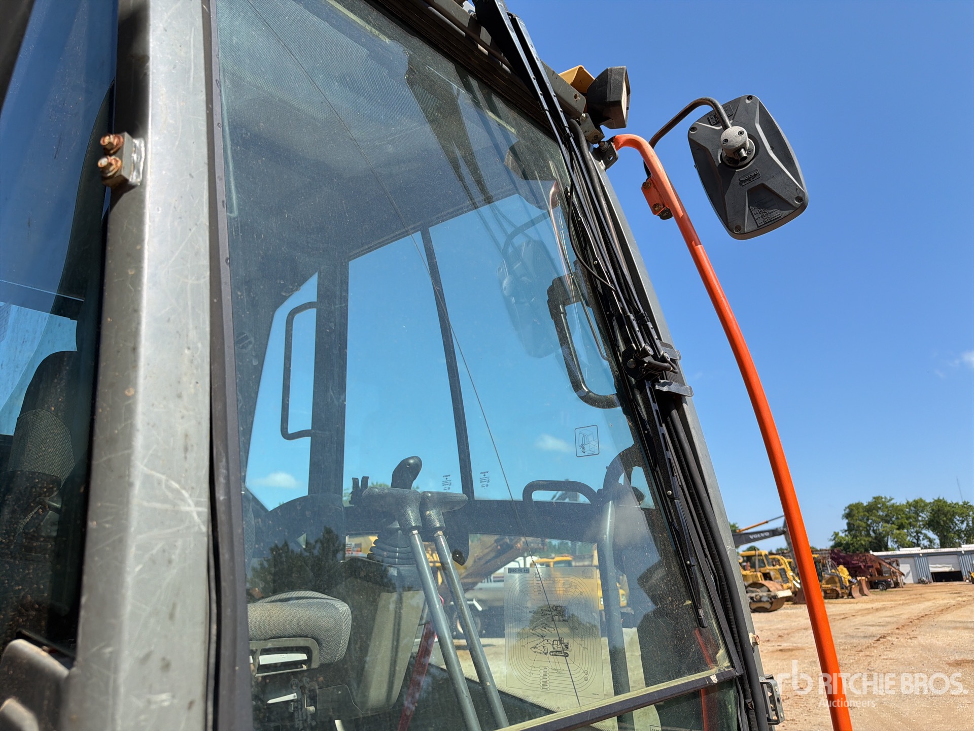 2019 Volvo EC300EL