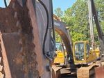 Hydraulics with Auxiliary Hydraulic Plumbing