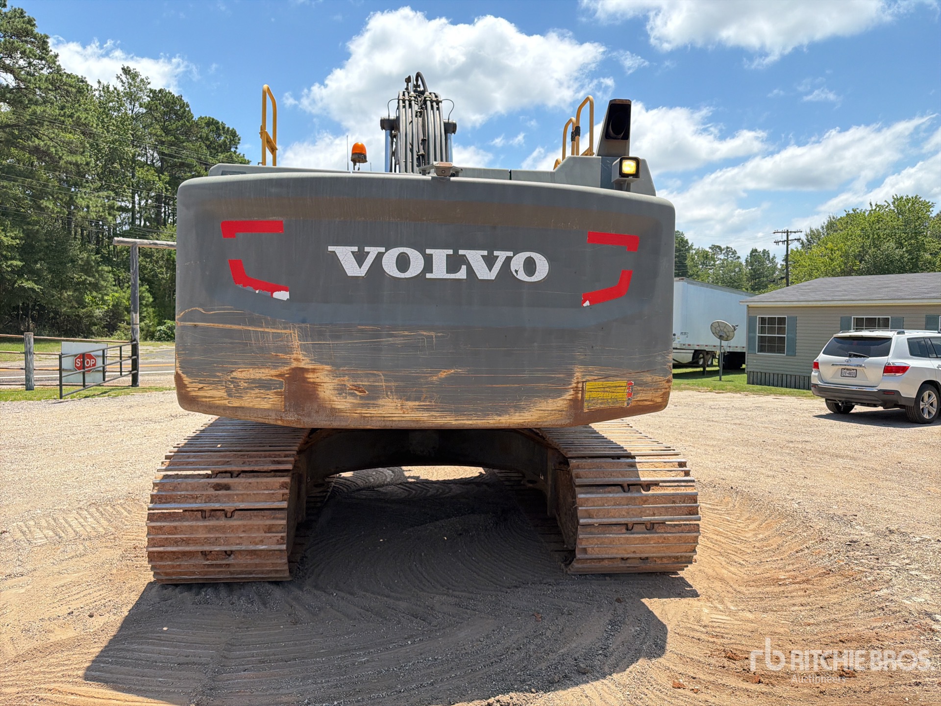 2016 Volvo EC300EL