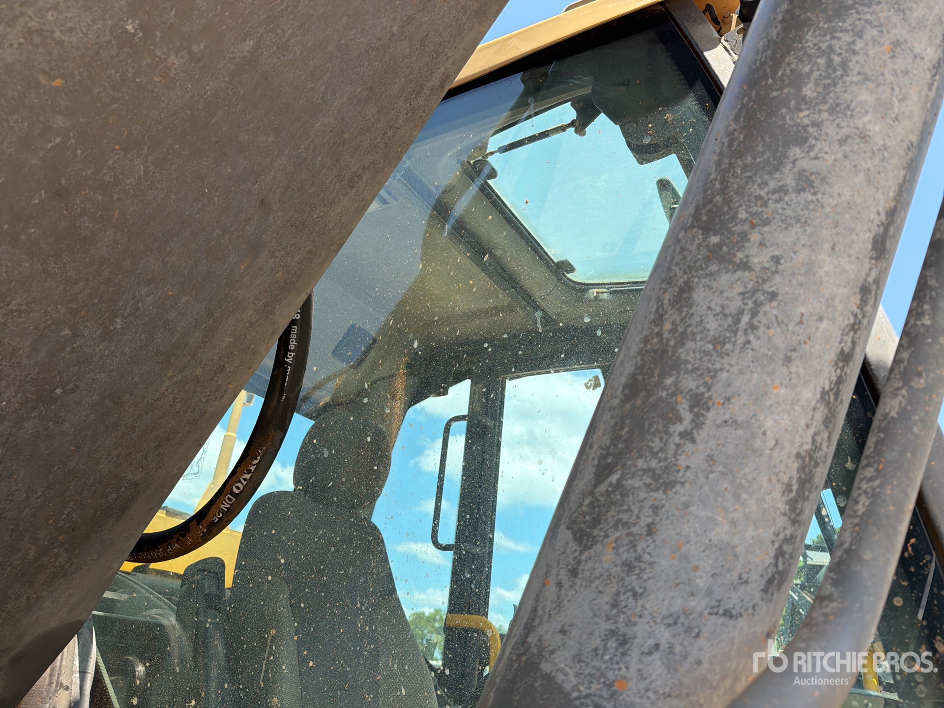 2016 Volvo EC300EL