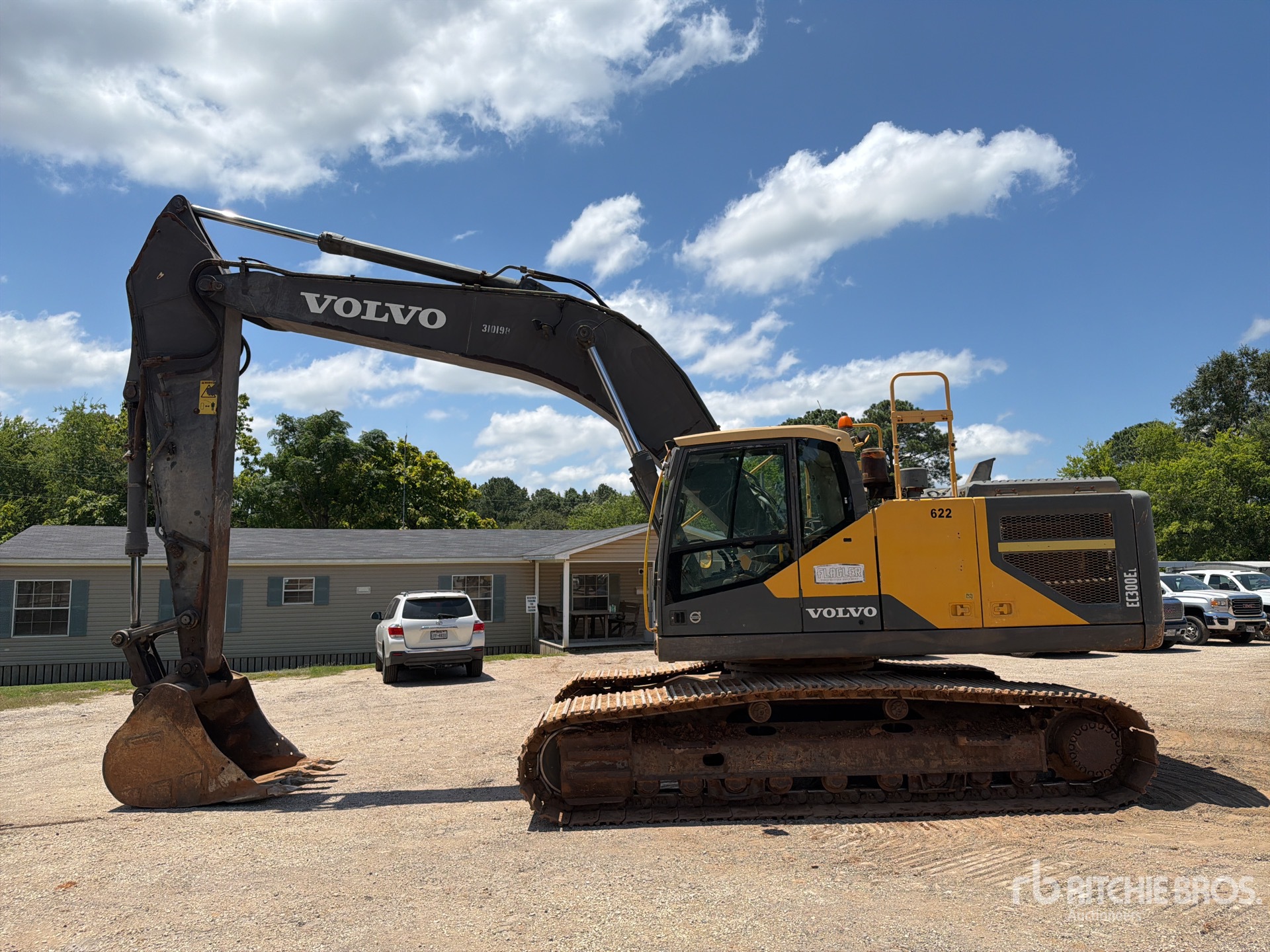 2016 Volvo EC300EL