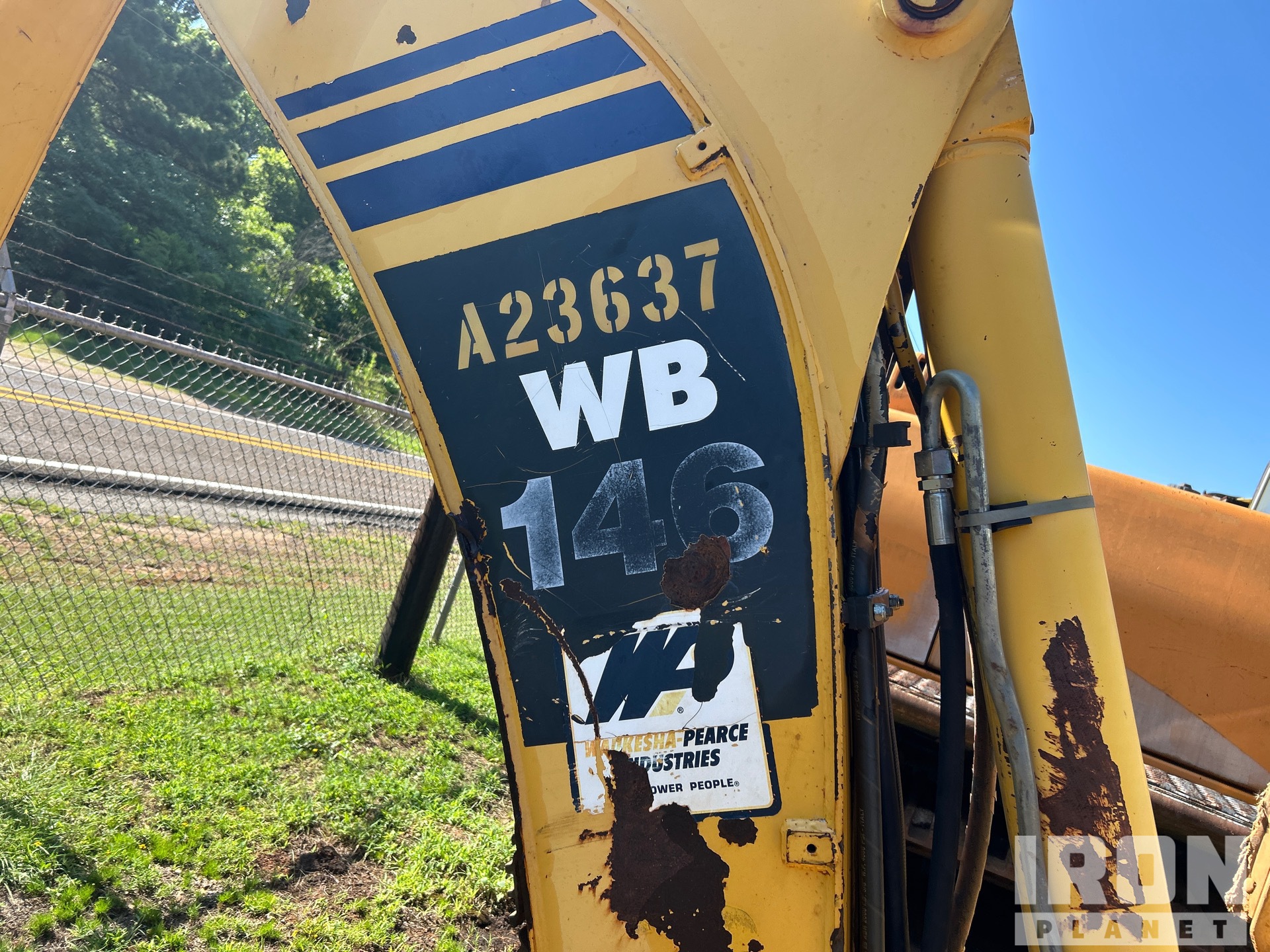 2007 Komatsu WB146-5