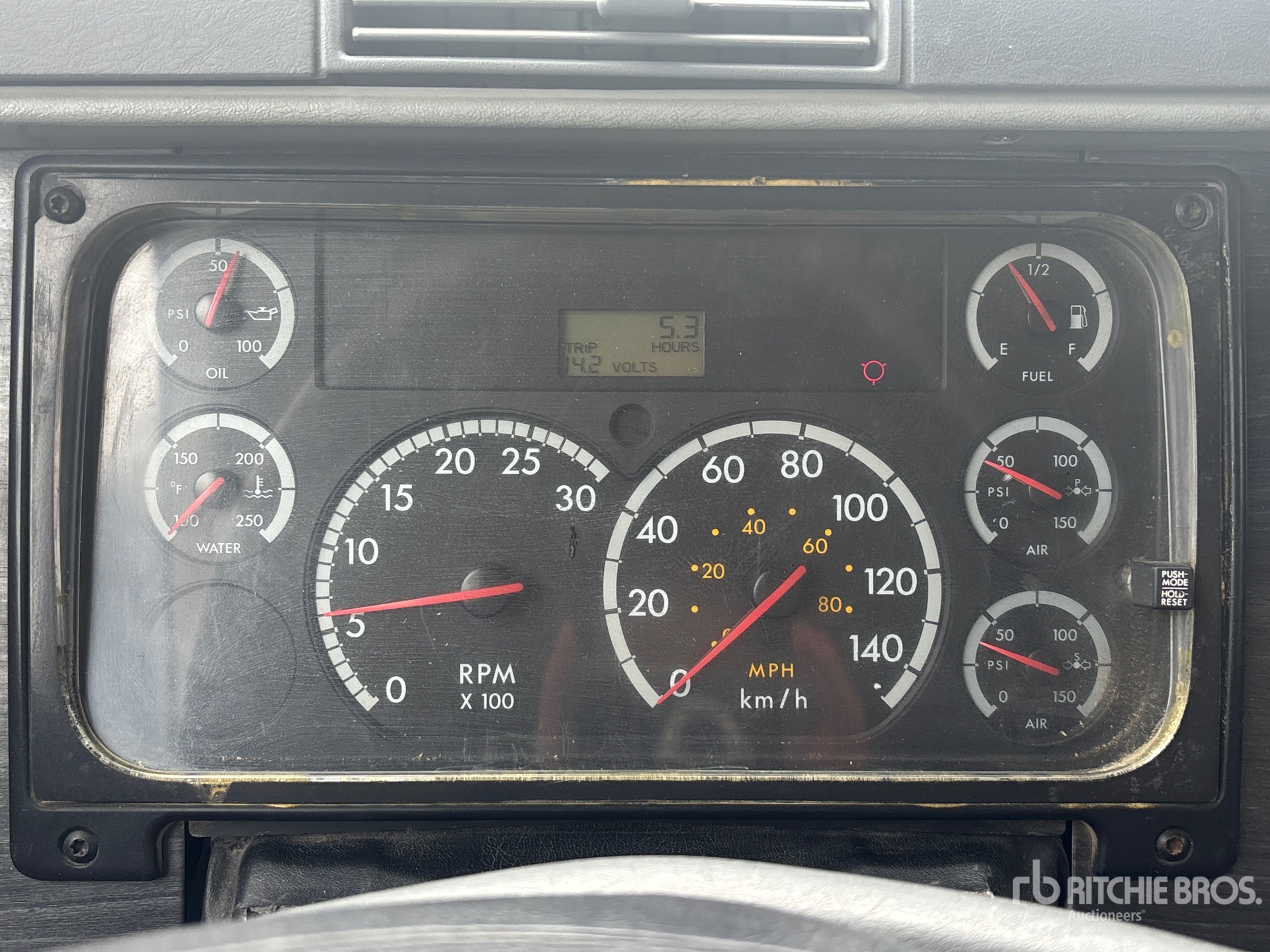 Cab with Engine Hours