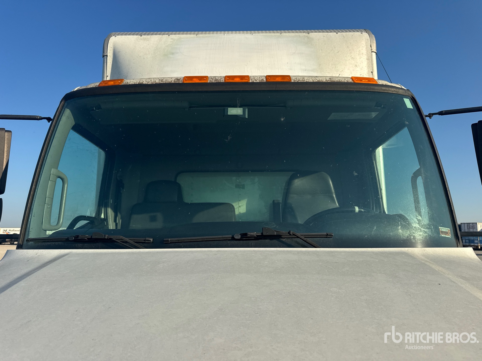 2015 Hino 268