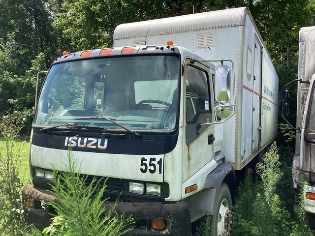 2004 Isuzu T7F 6x2 Van Truck