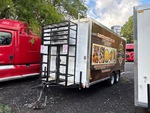 General Appearance with Bild, Ecke vorne links
