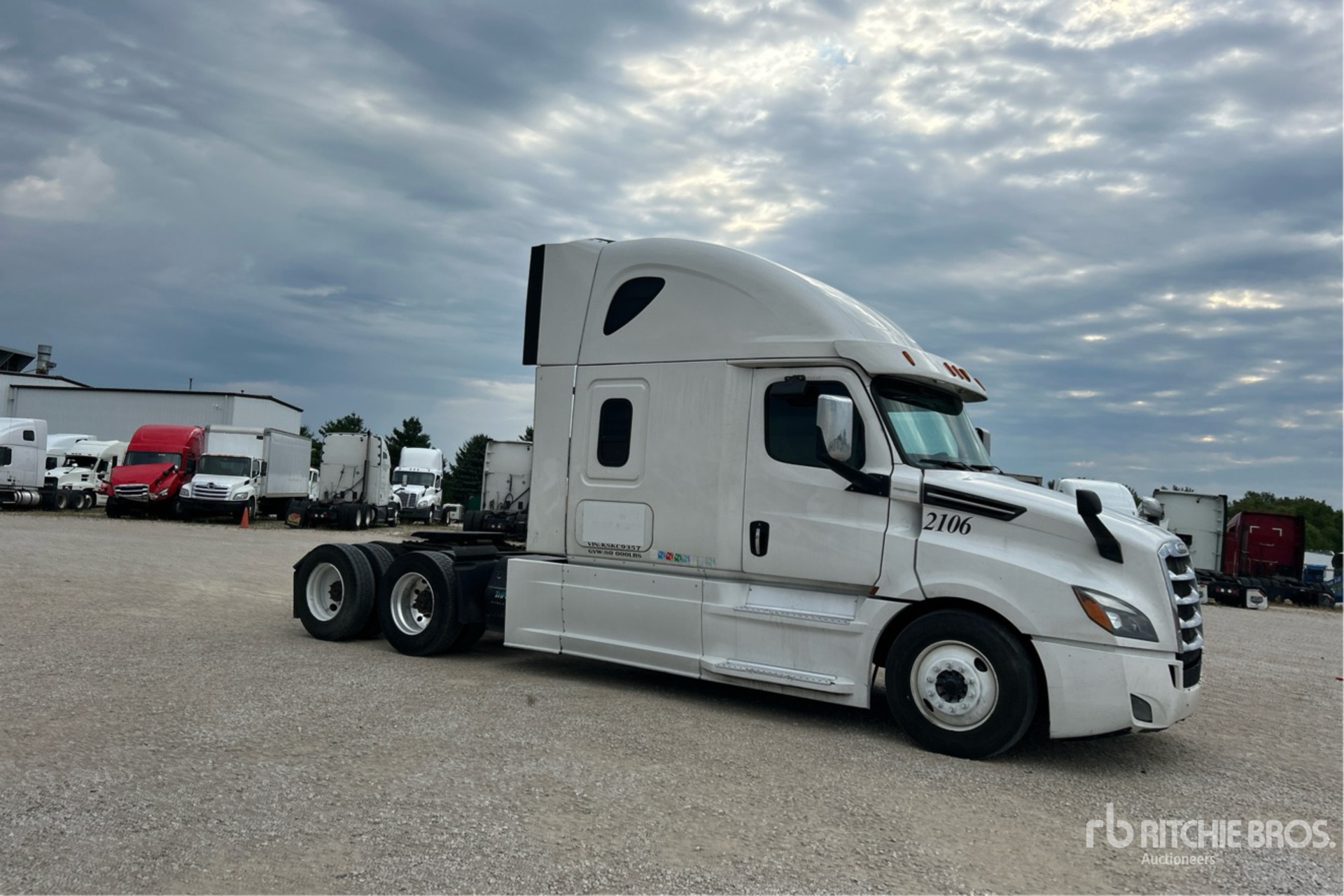 2019 Freightliner CASCADIA 126