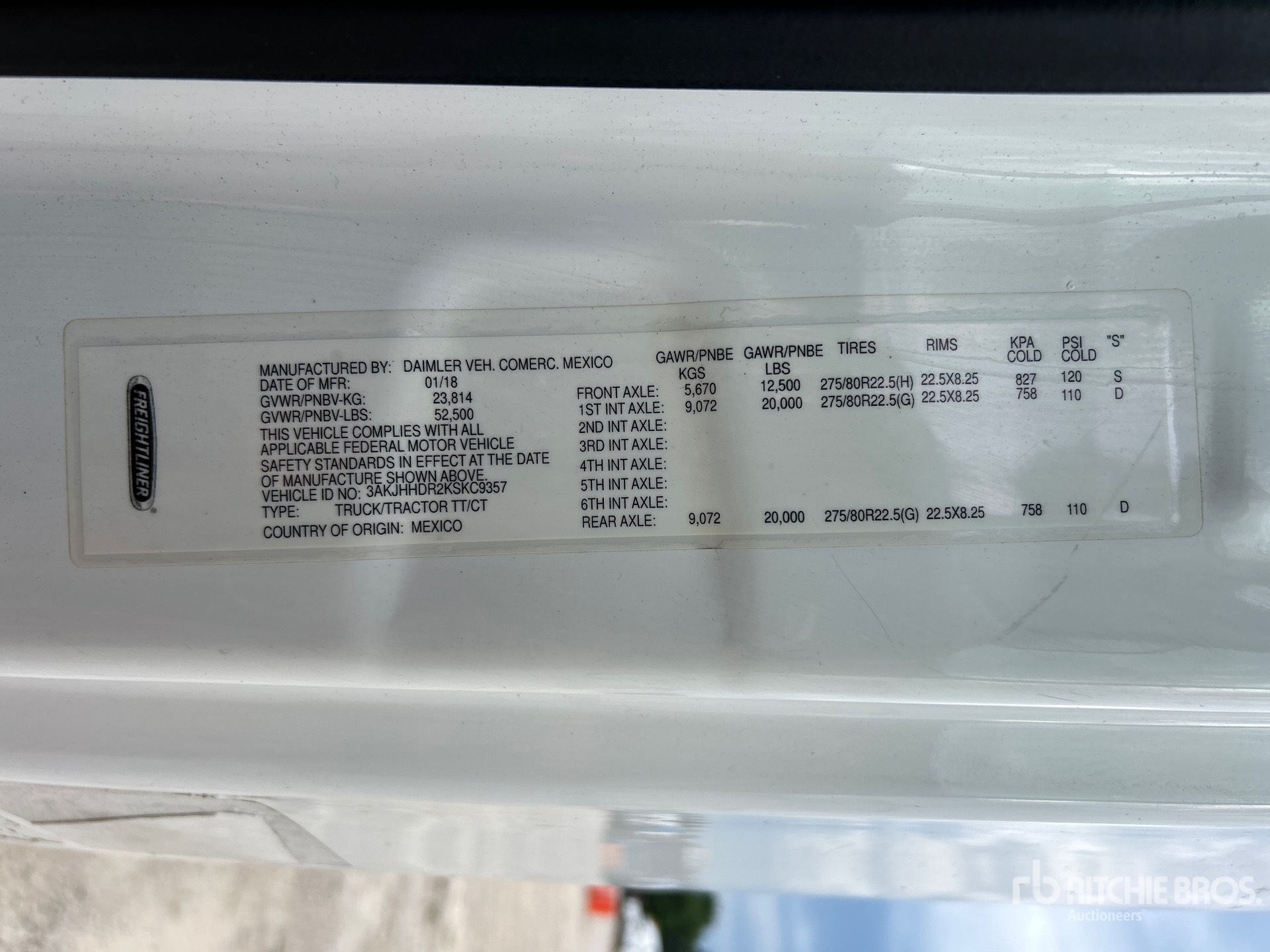 2019 Freightliner CASCADIA 126