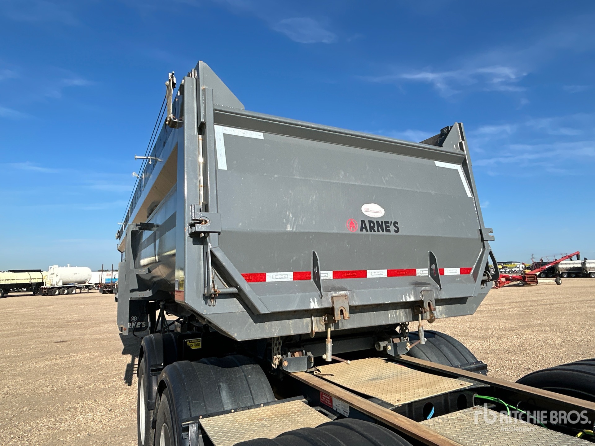 2025 Arnes 374 TR