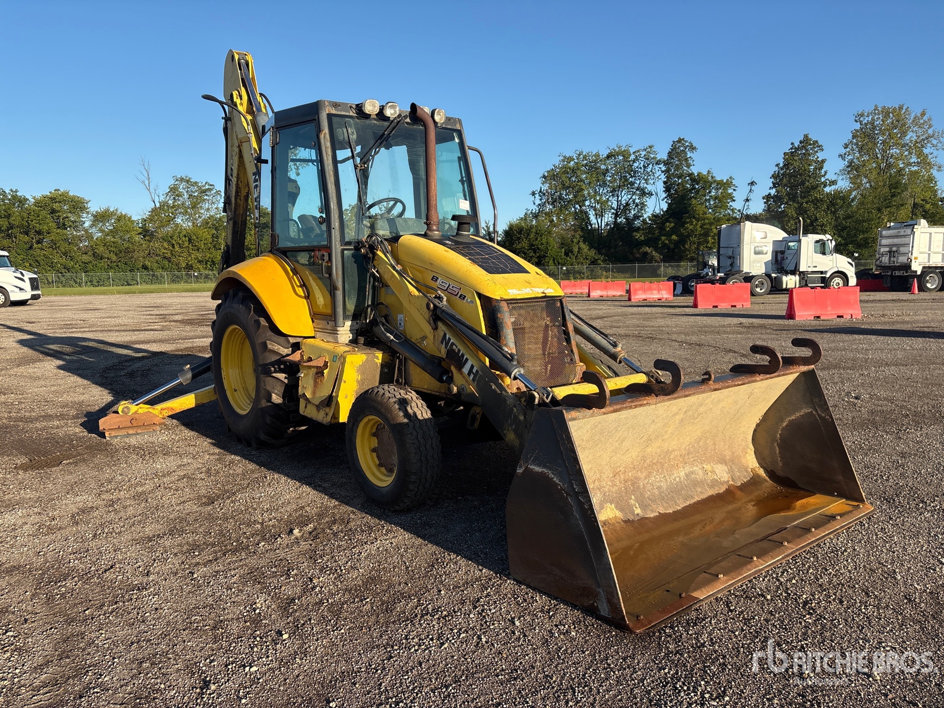 2008 New Holland B95