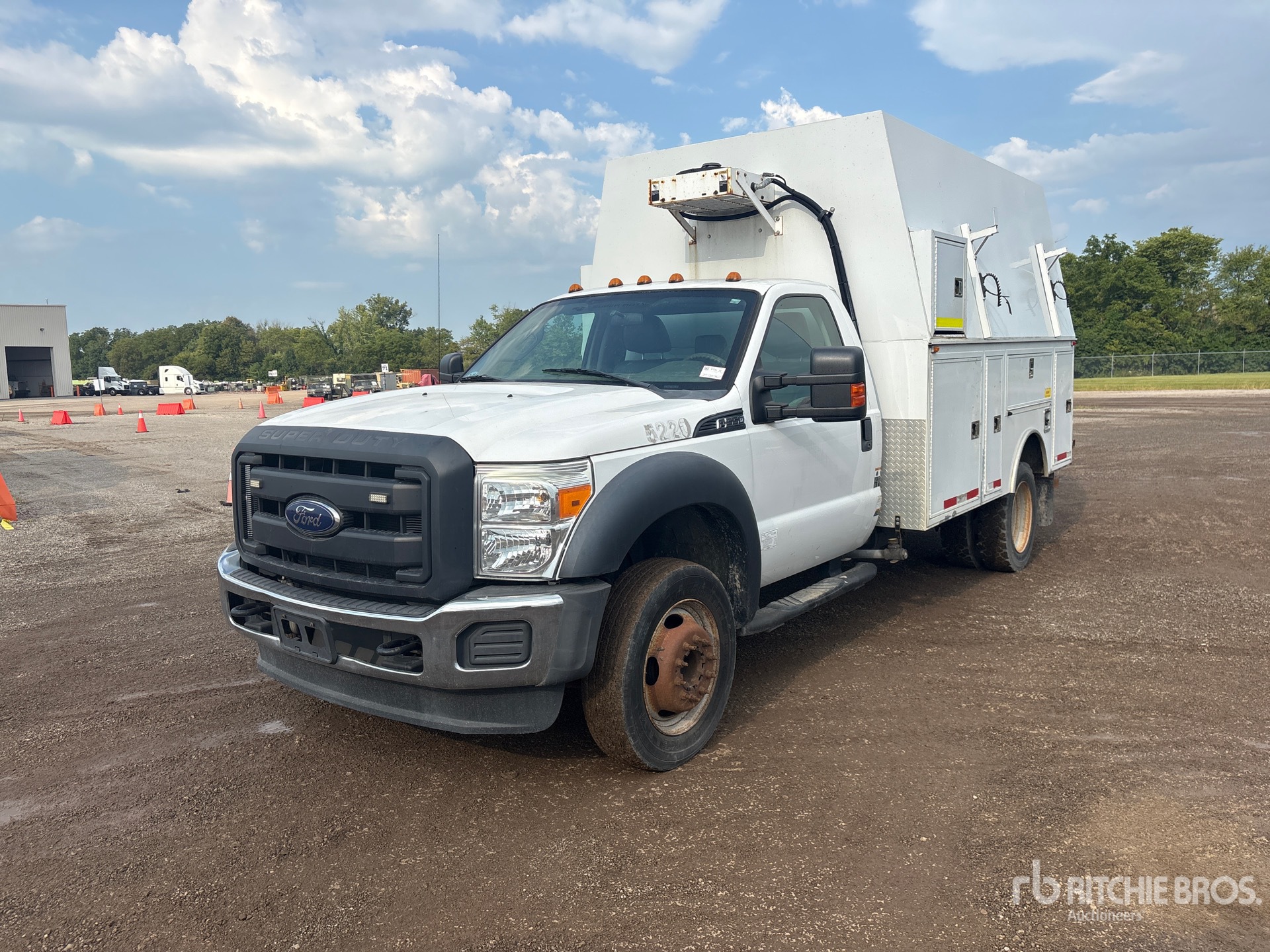 Photo of 2015 Ford F-550