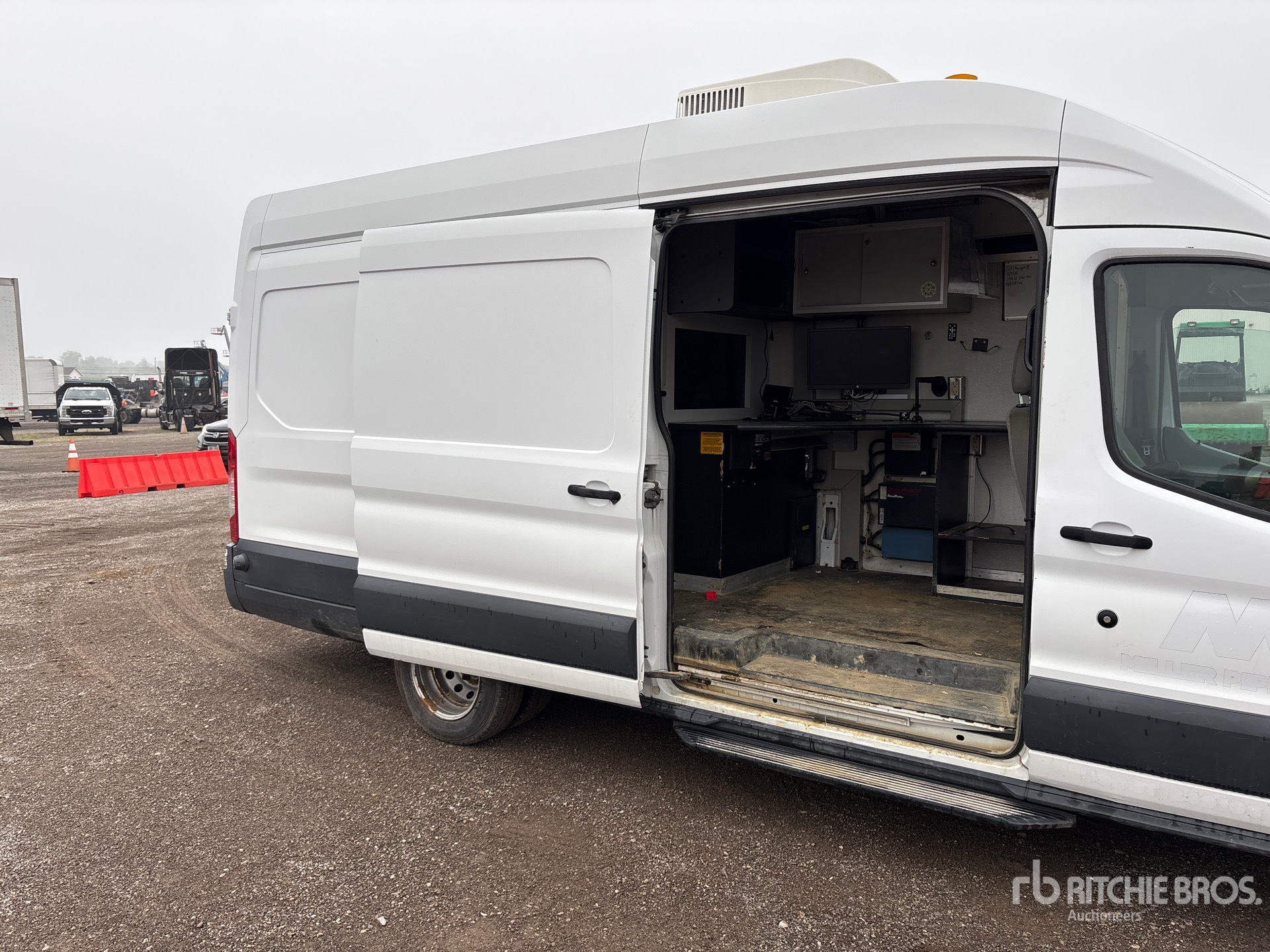 2016 Ford TRANSIT 350