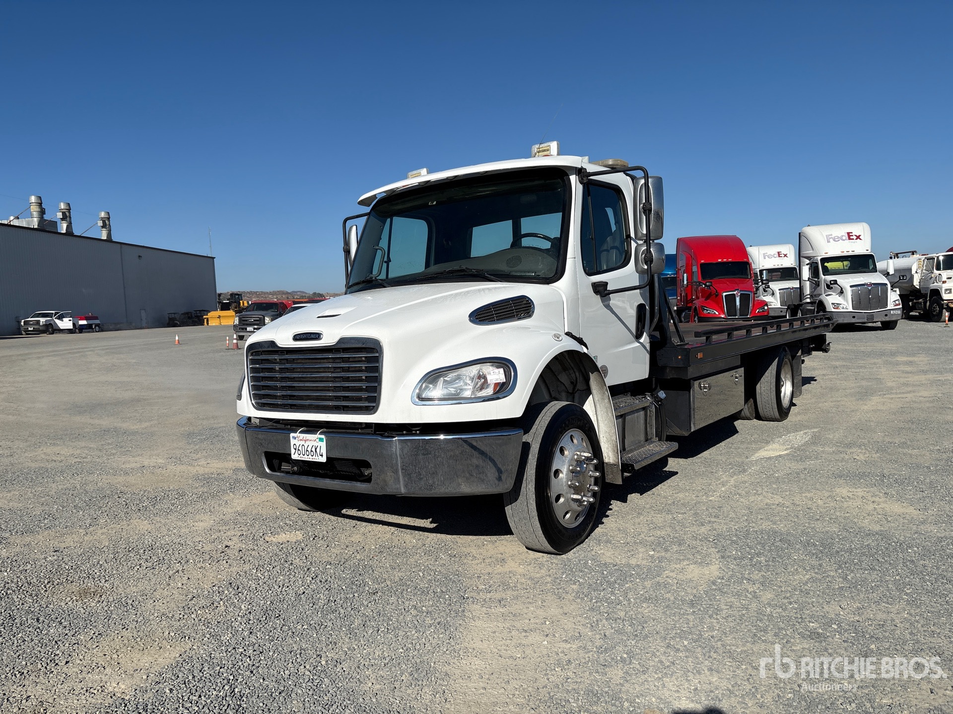 Photo of 2022 Freightliner M2 106