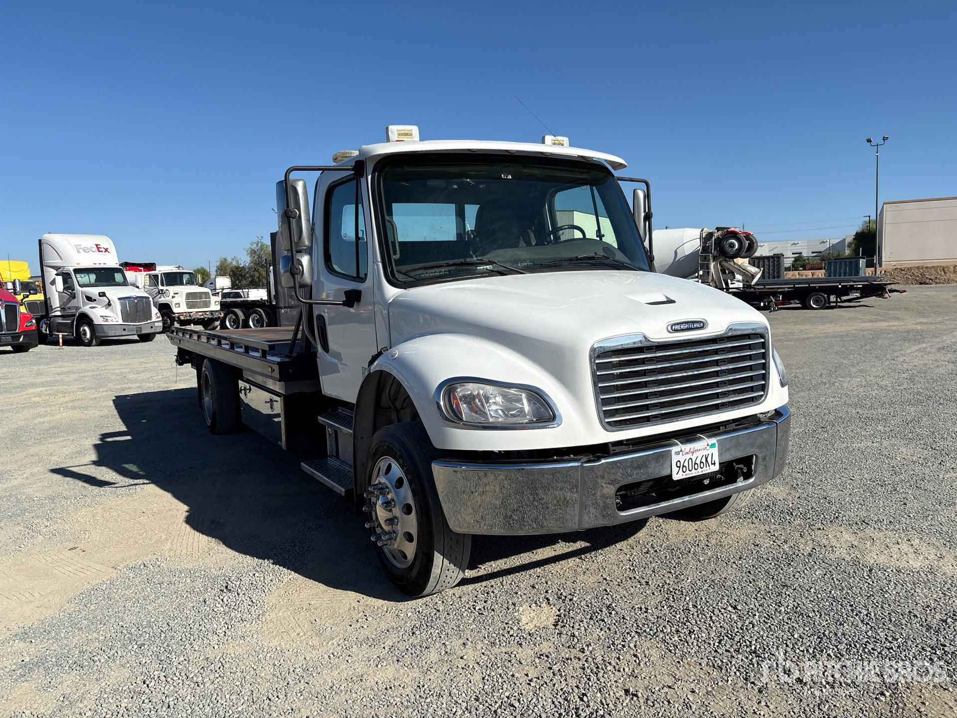 2022 Freightliner M2 106